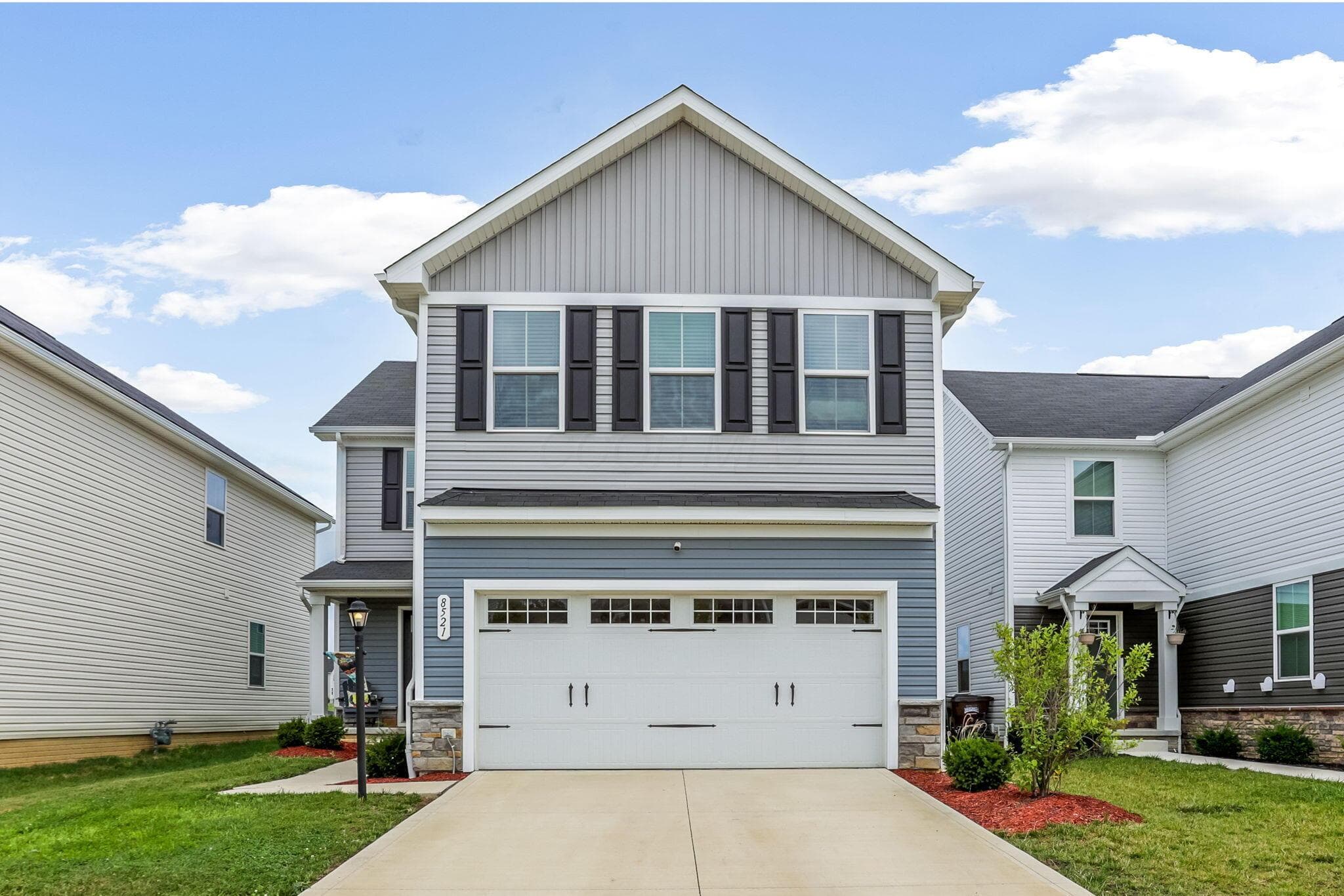 8521 Erie Loop, Canal Winchester, OH 43110
