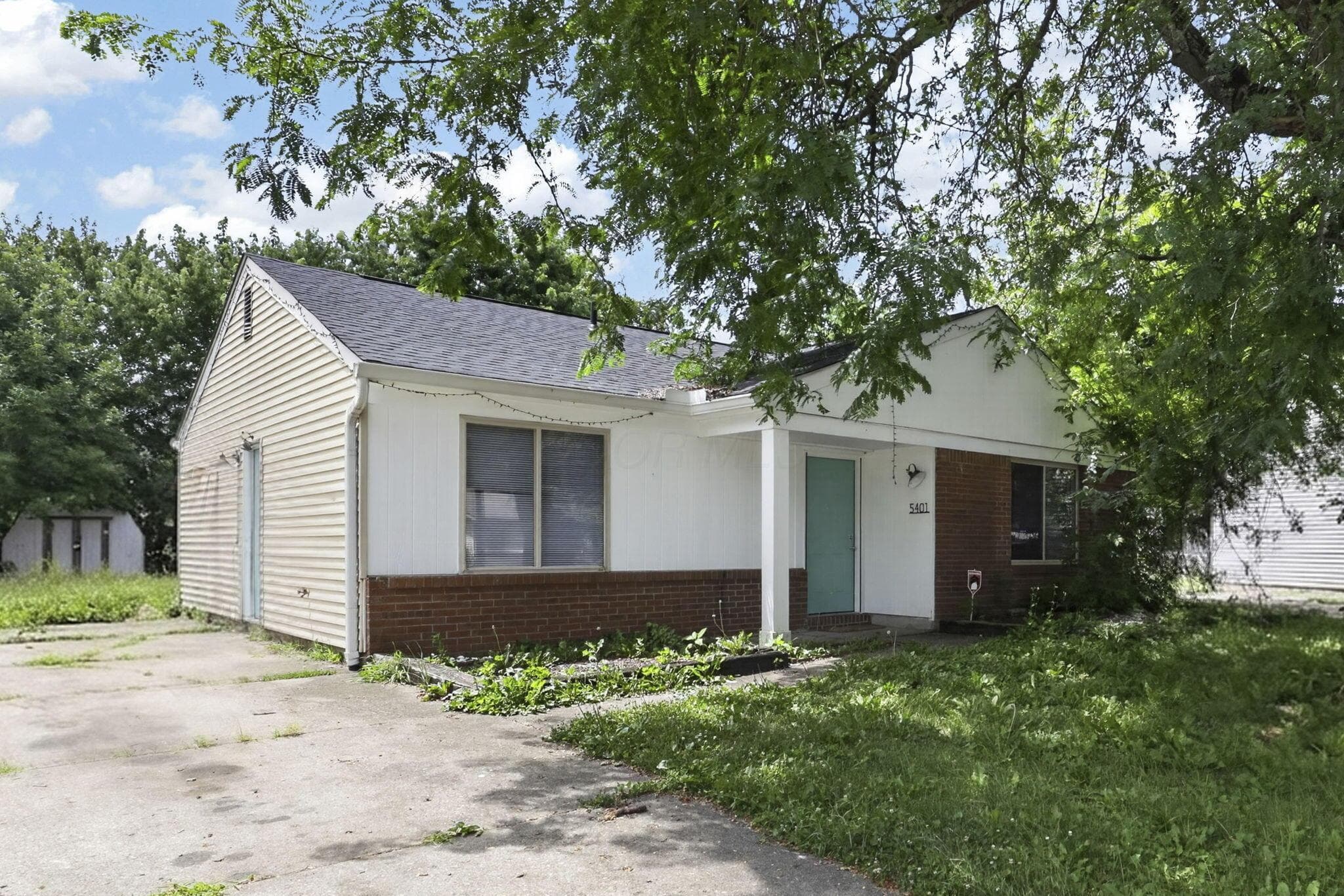 5401 Adderley Avenue, Columbus, OH 43232
