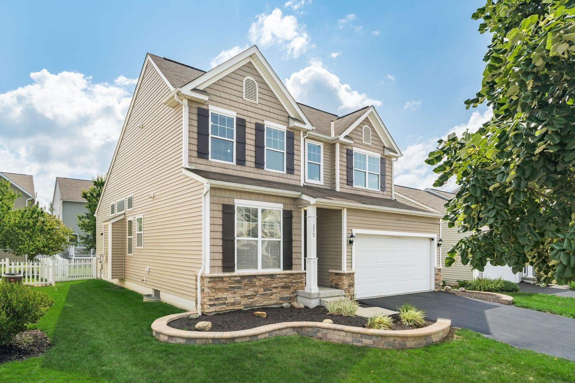 372 Hanton Way, Columbus, OH 43213