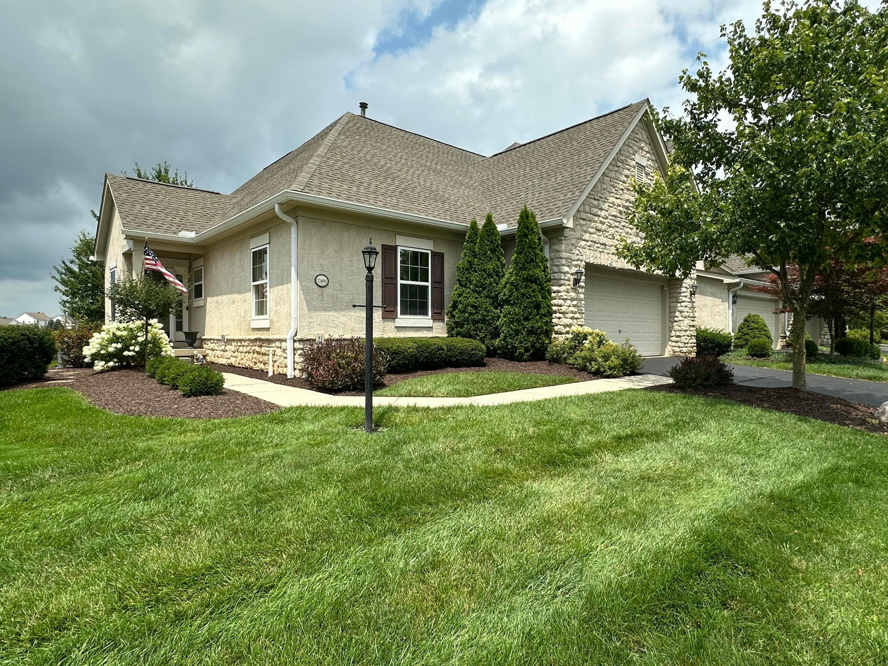 7506 Deer Valley Crossing, Powell, OH 43065