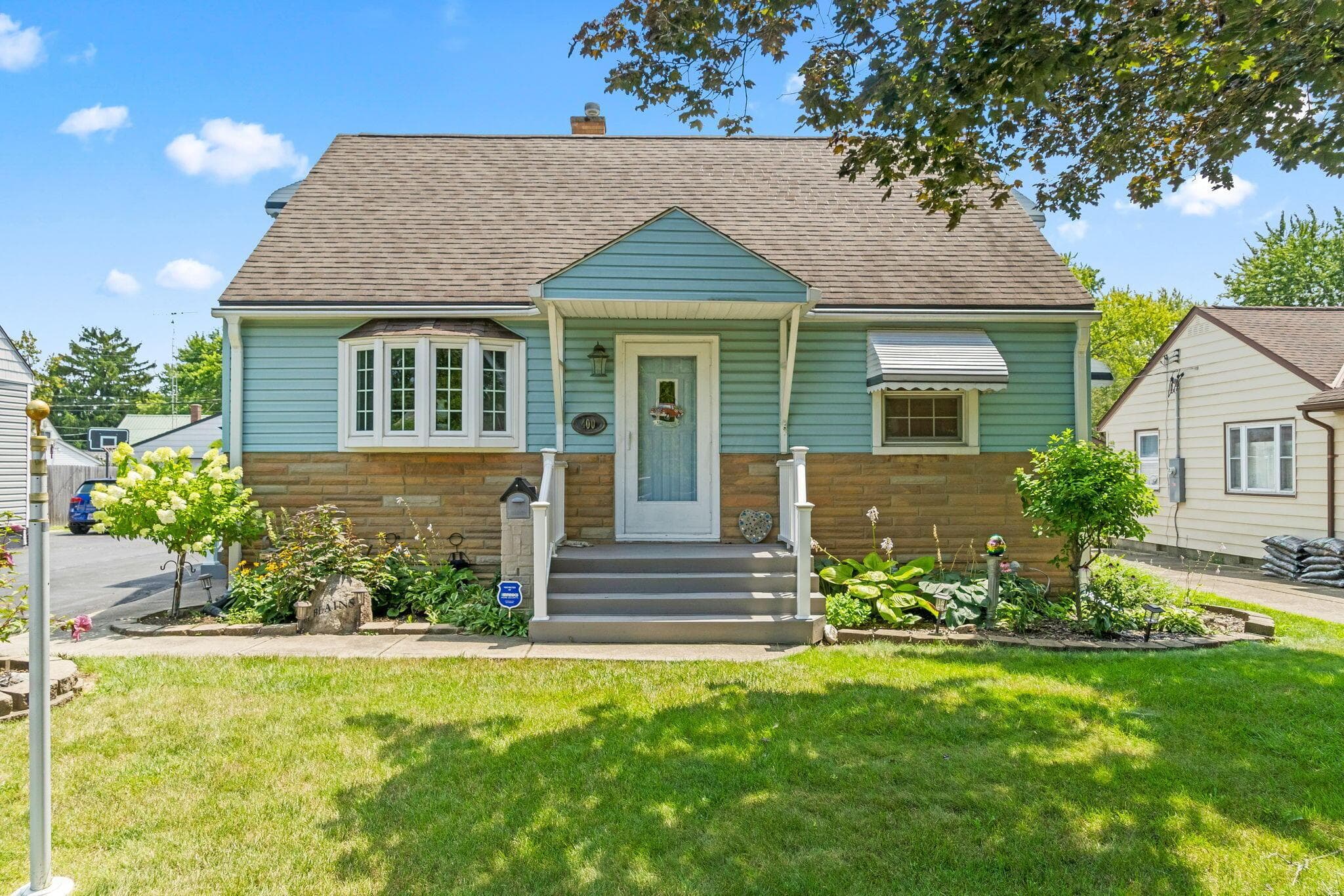 400 Maple Drive, Columbus, OH 43228