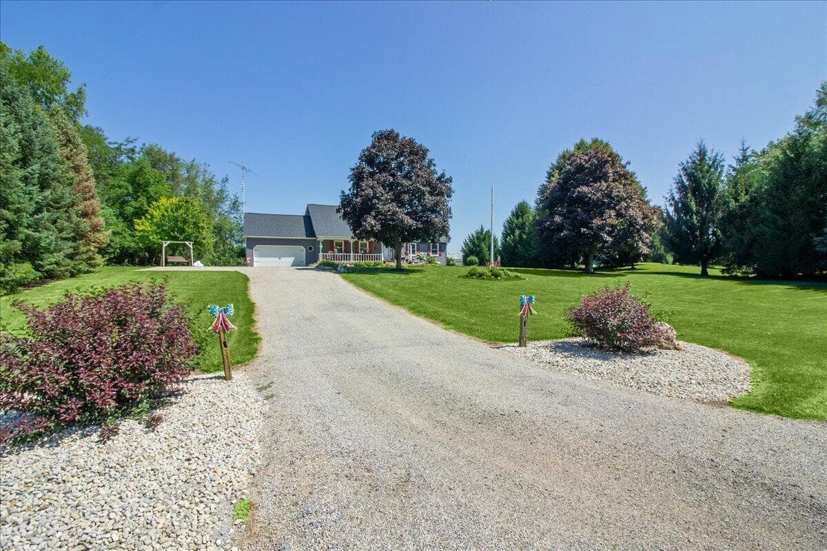 1380 County Road 11, Bellefontaine, OH 43311