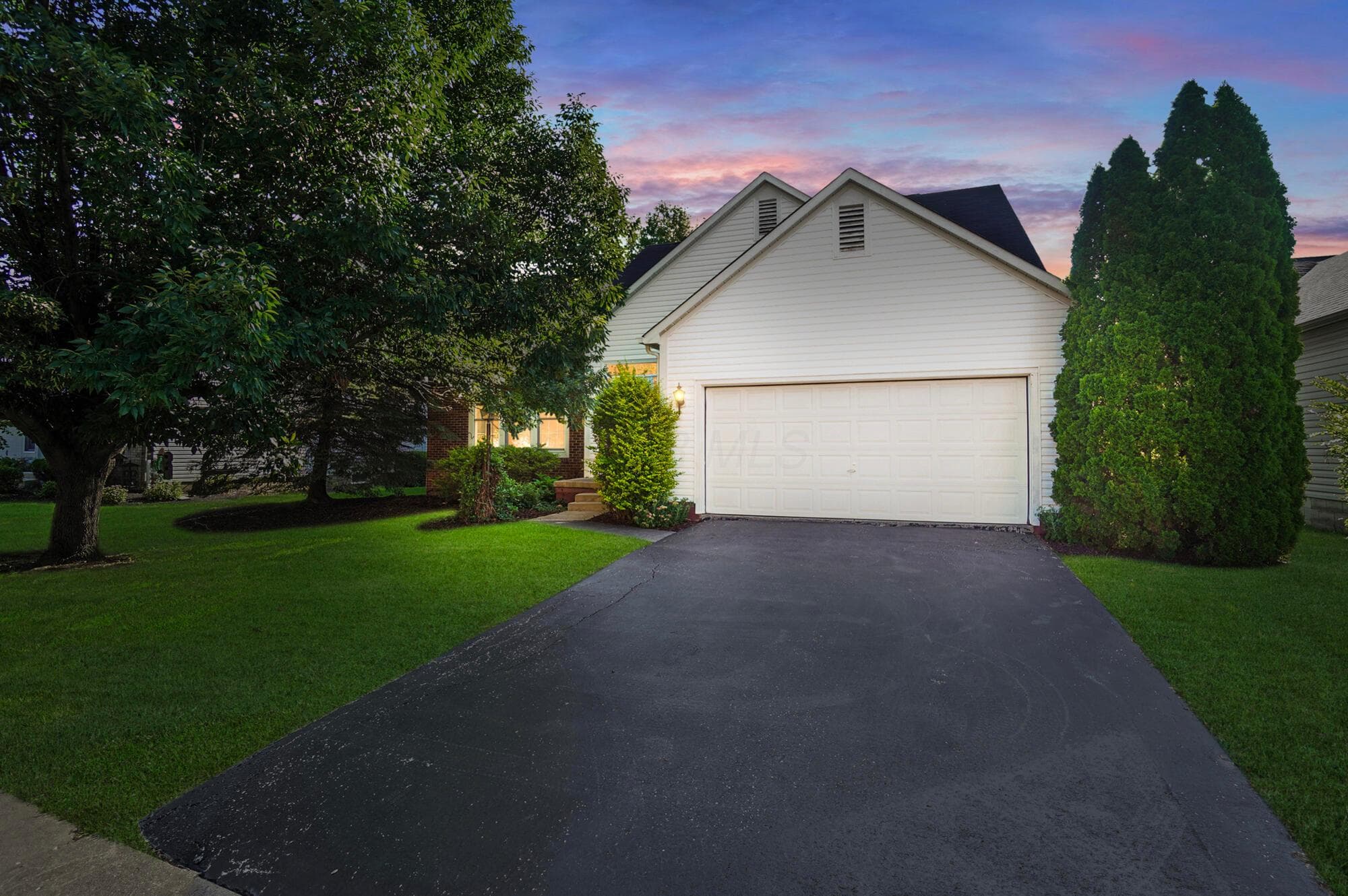 1811 Deer Crossing Drive, Marysville, OH 43040