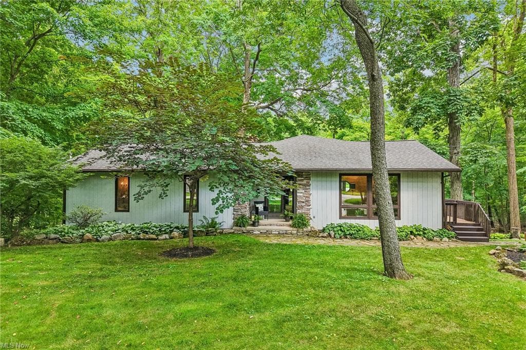 985 S Medina Line Road, Wadsworth, OH 44281