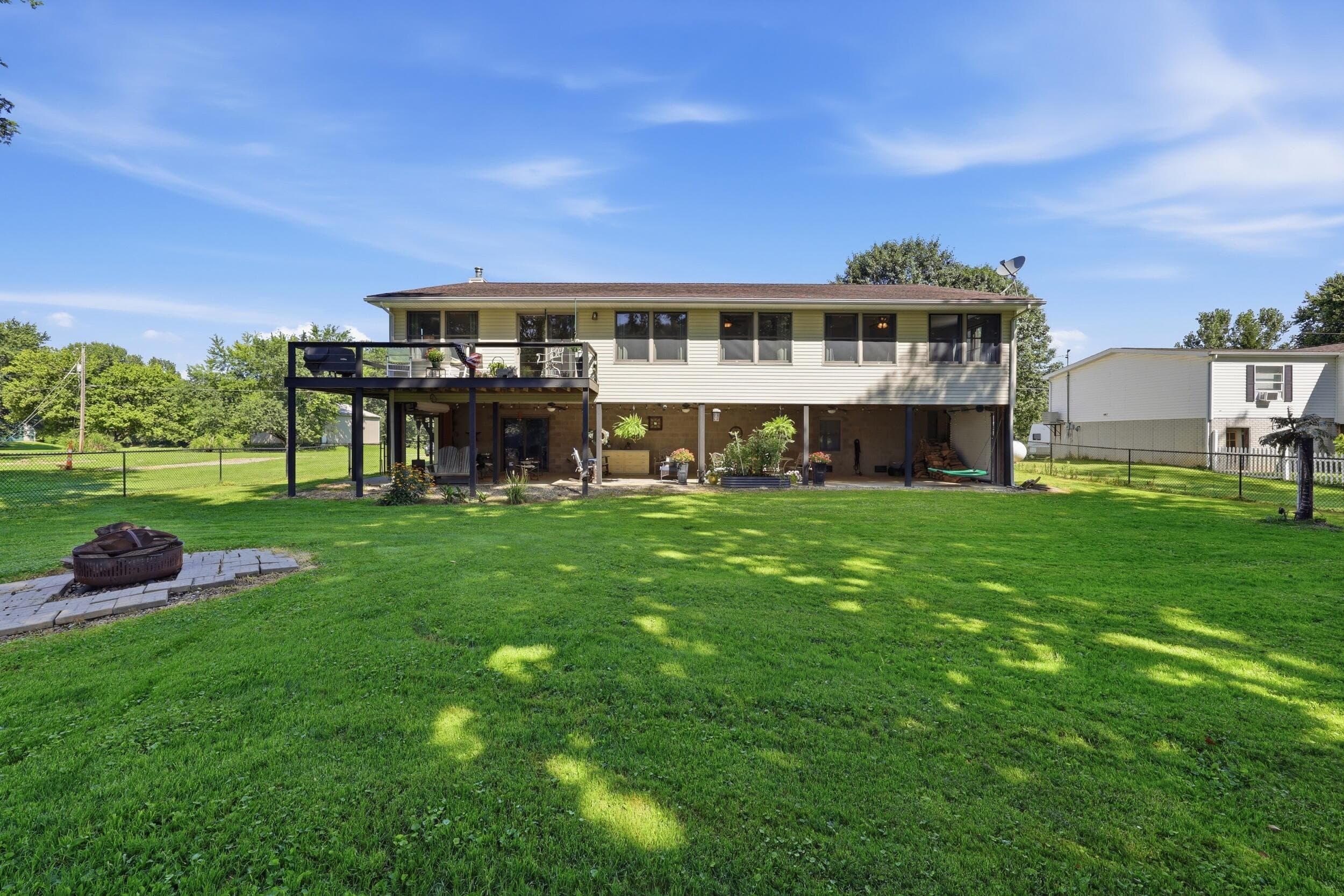9350 Shady Lane, Blue Rock, OH 43720