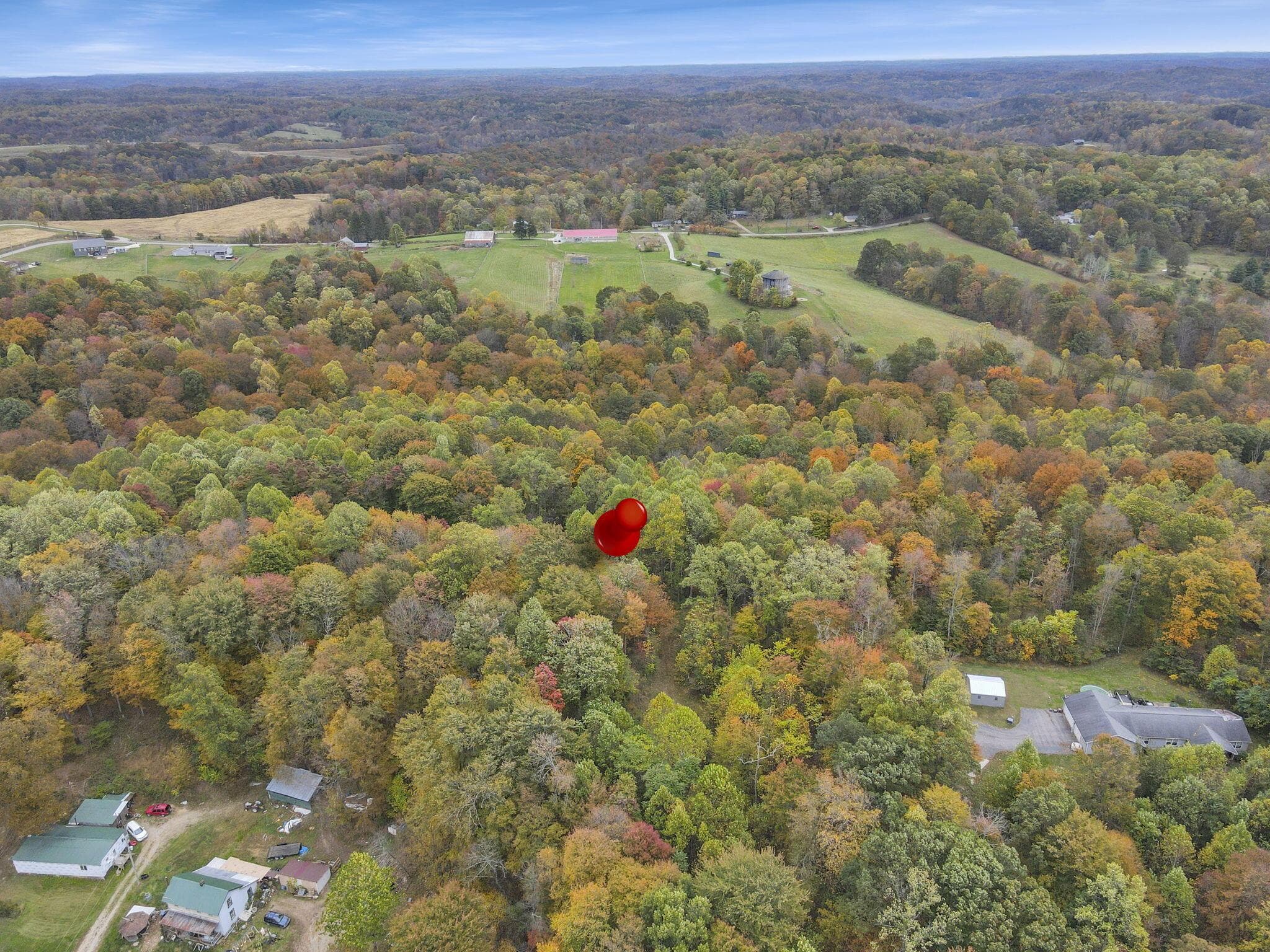 9600 Larimer Road, Logan, OH 43138