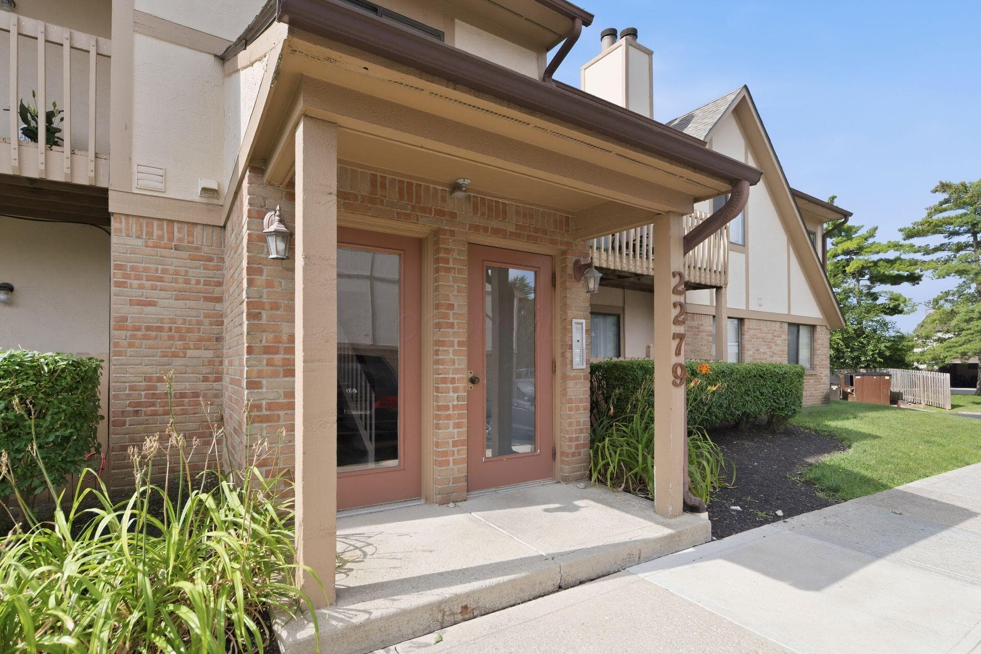 2279 Hedgerow #2279  C, Columbus, OH 43220