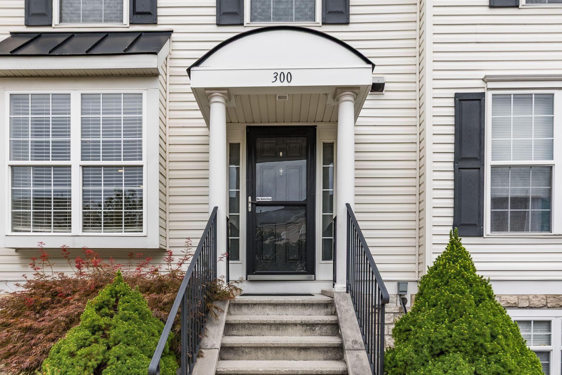 300 Pagodatree Drive, Blacklick, OH 43004