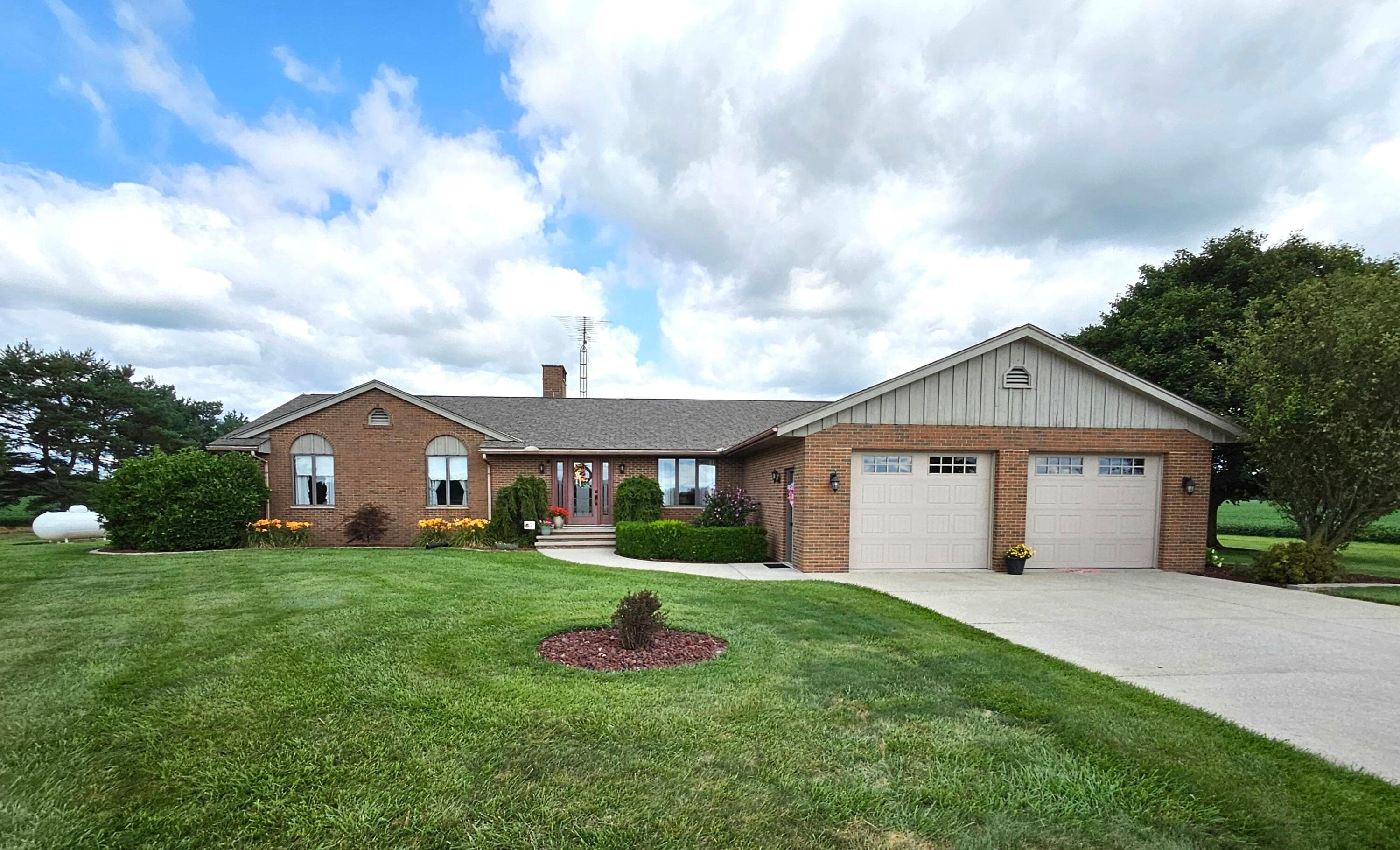2560 Brokensword Road, Bucyrus, OH 44820