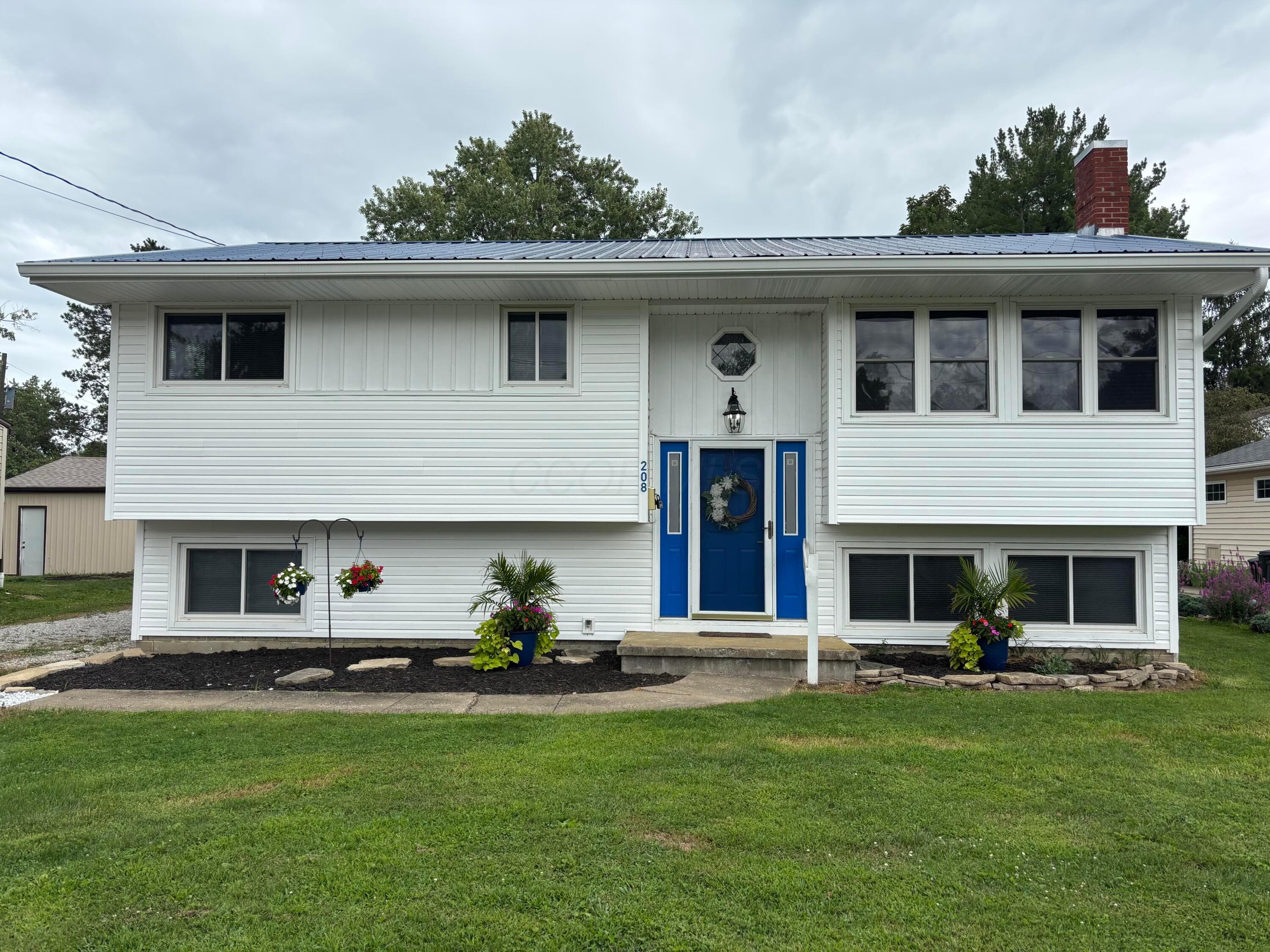 208 S Gordon Avenue, Baltimore, OH 43105