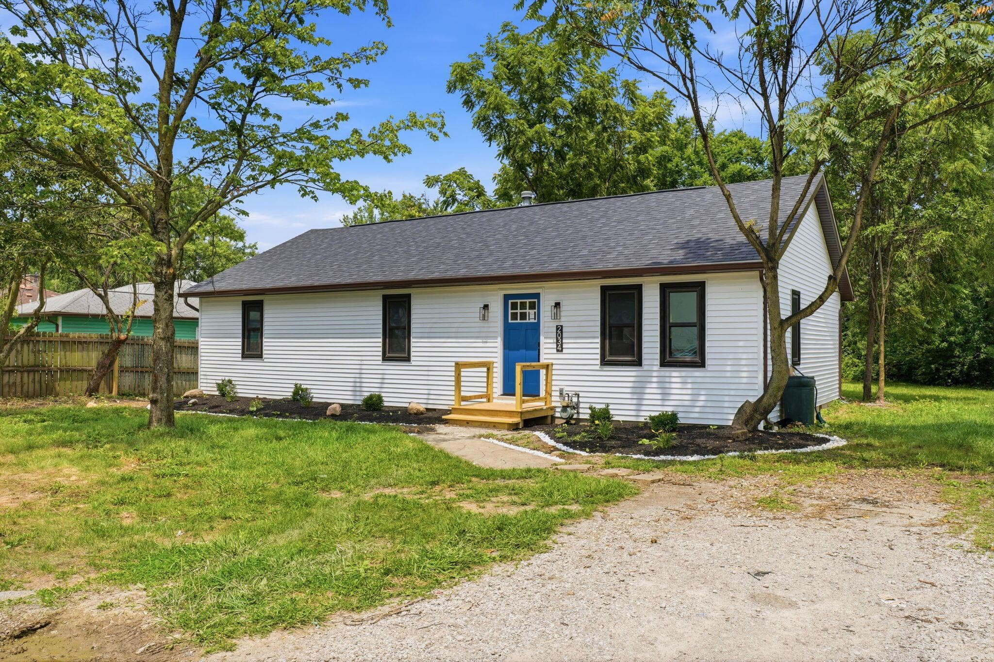 2034 Dunbar Drive, Columbus, OH 43224