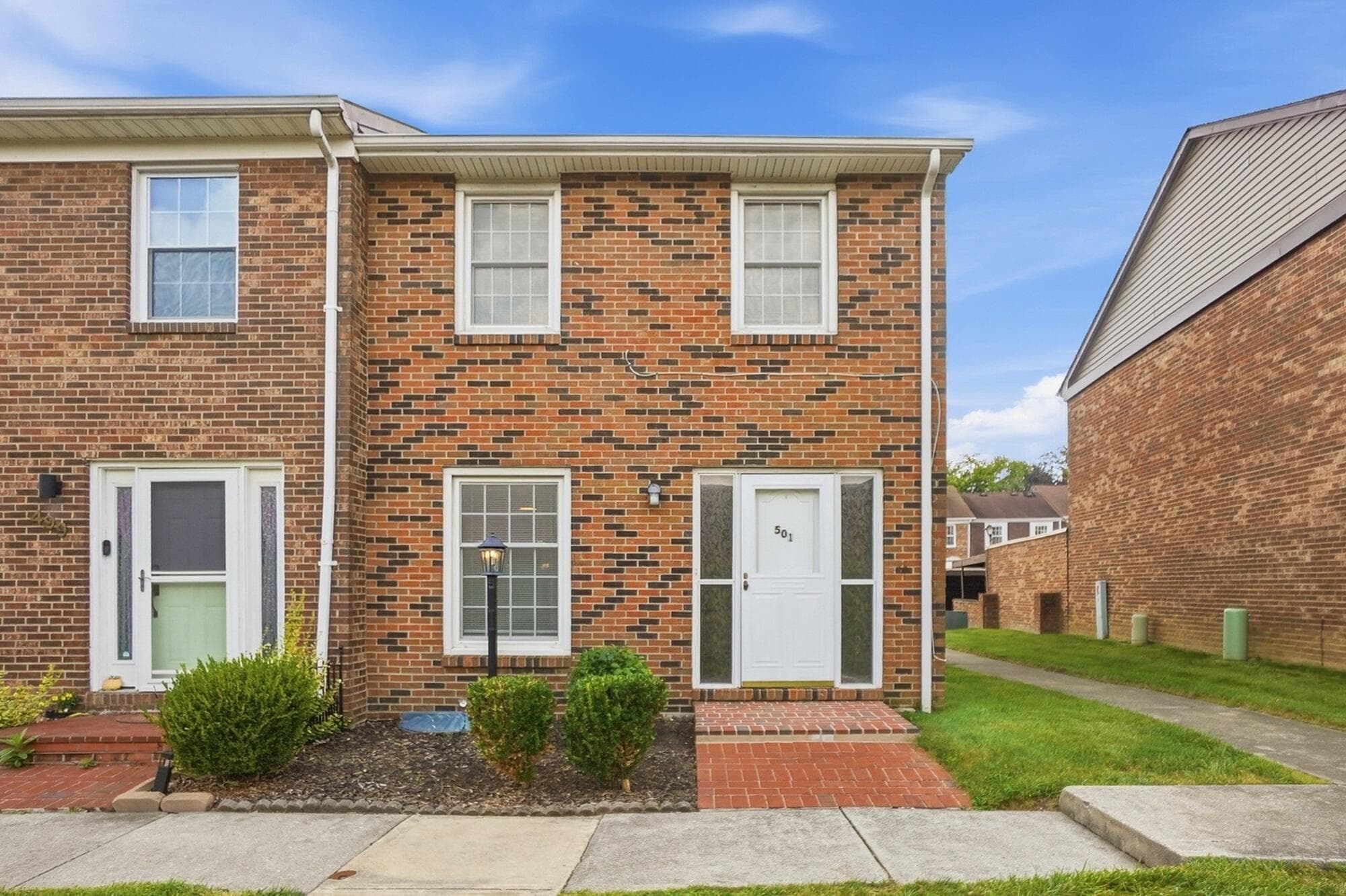 501 Clairbrook Avenue #JG8, Columbus, OH 43228