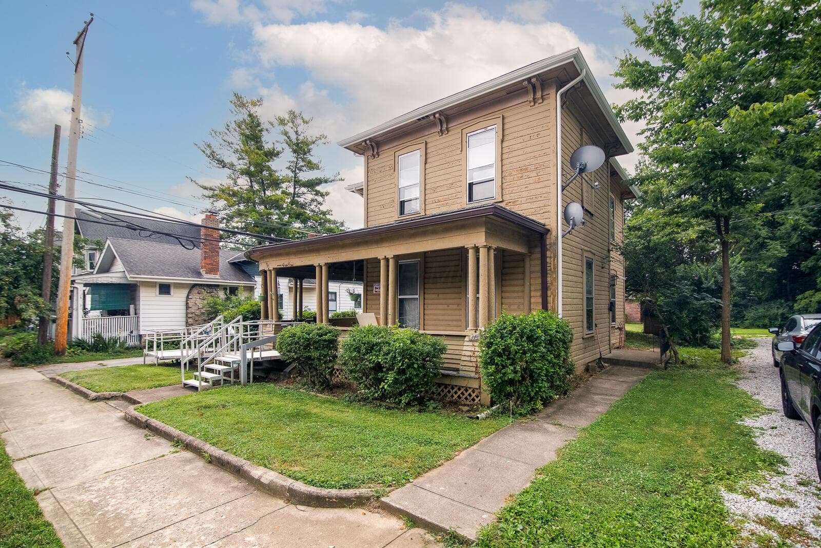143 W Central Avenue, Delaware, OH 43015