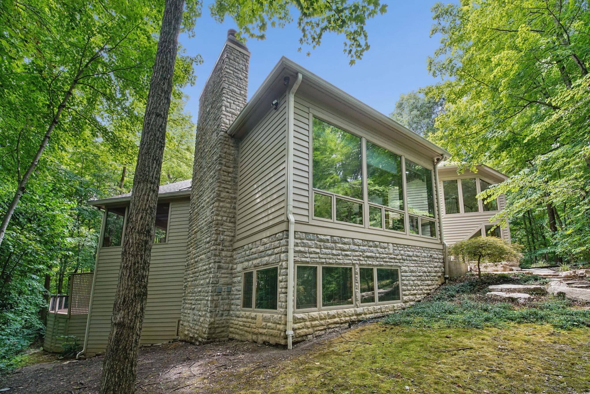 388 Lily Pond Court, Columbus, OH 43230