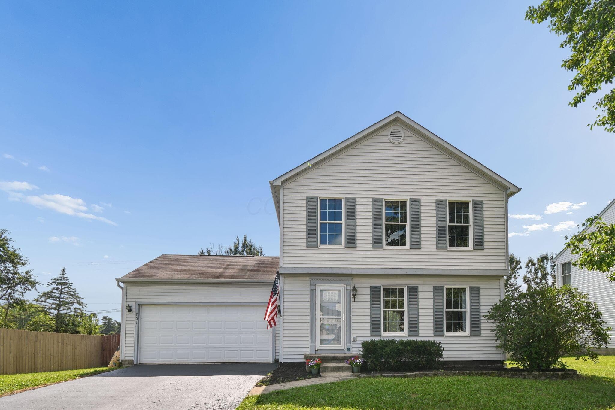 701 Osborn Drive, Pataskala, OH 43062