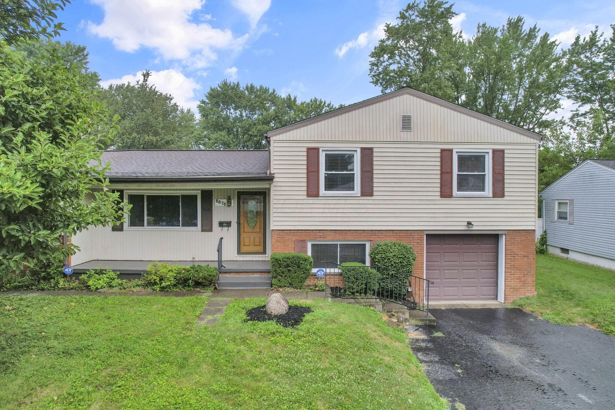 6676 Red Fox Road, Reynoldsburg, OH 43068