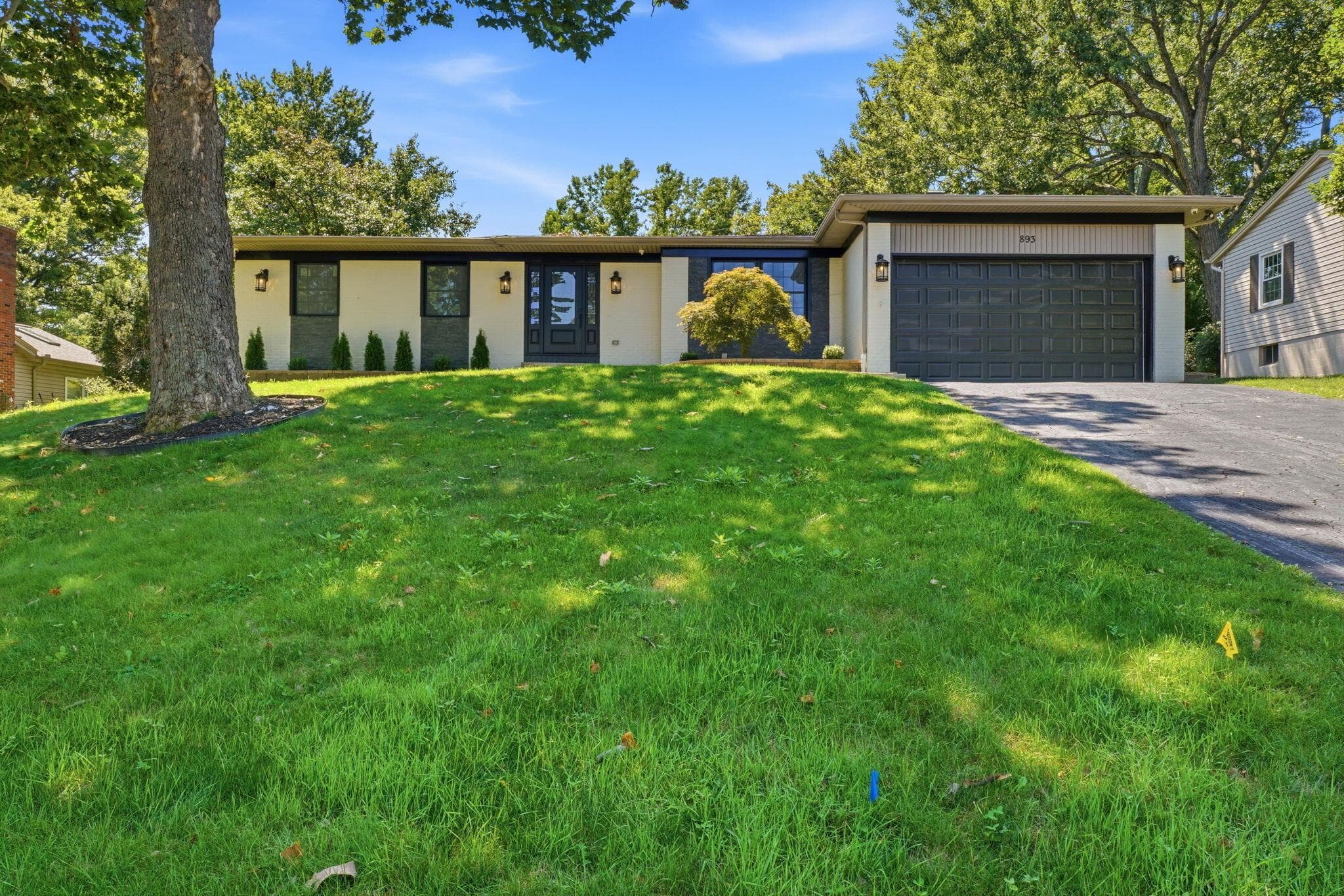 893 Singing Hills Lane, Columbus, OH 43235