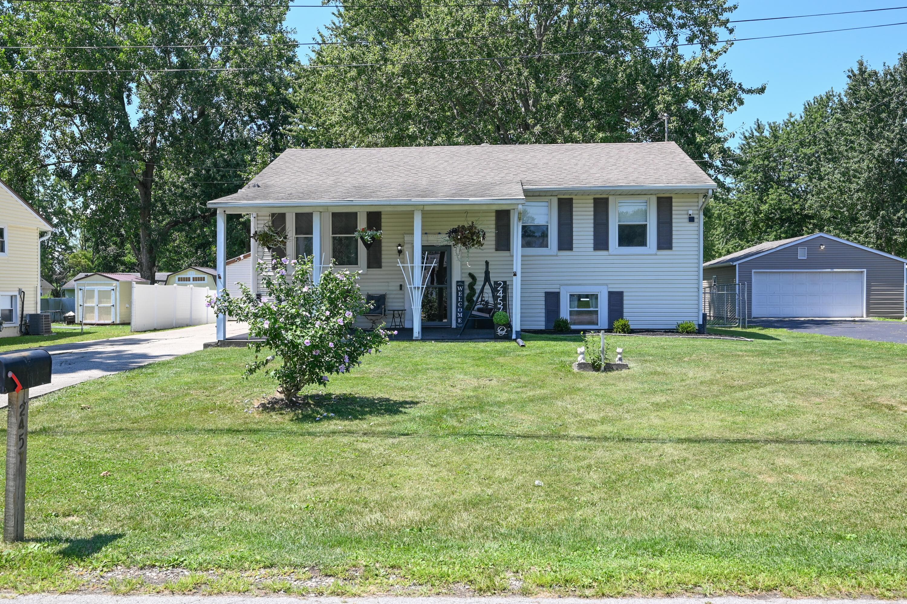 2457 Capaldi Drive, Marion, OH 43302