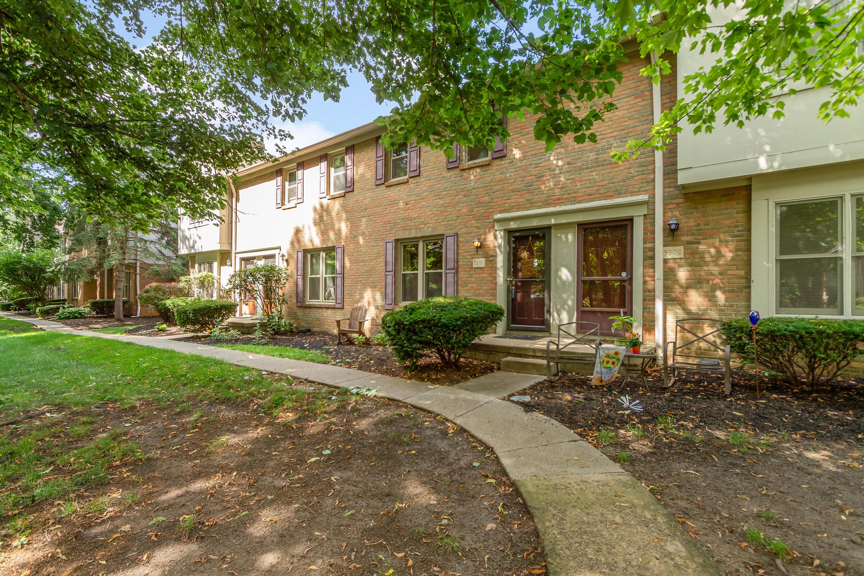 5298 Bethel Woods Drive, Columbus, OH 43220
