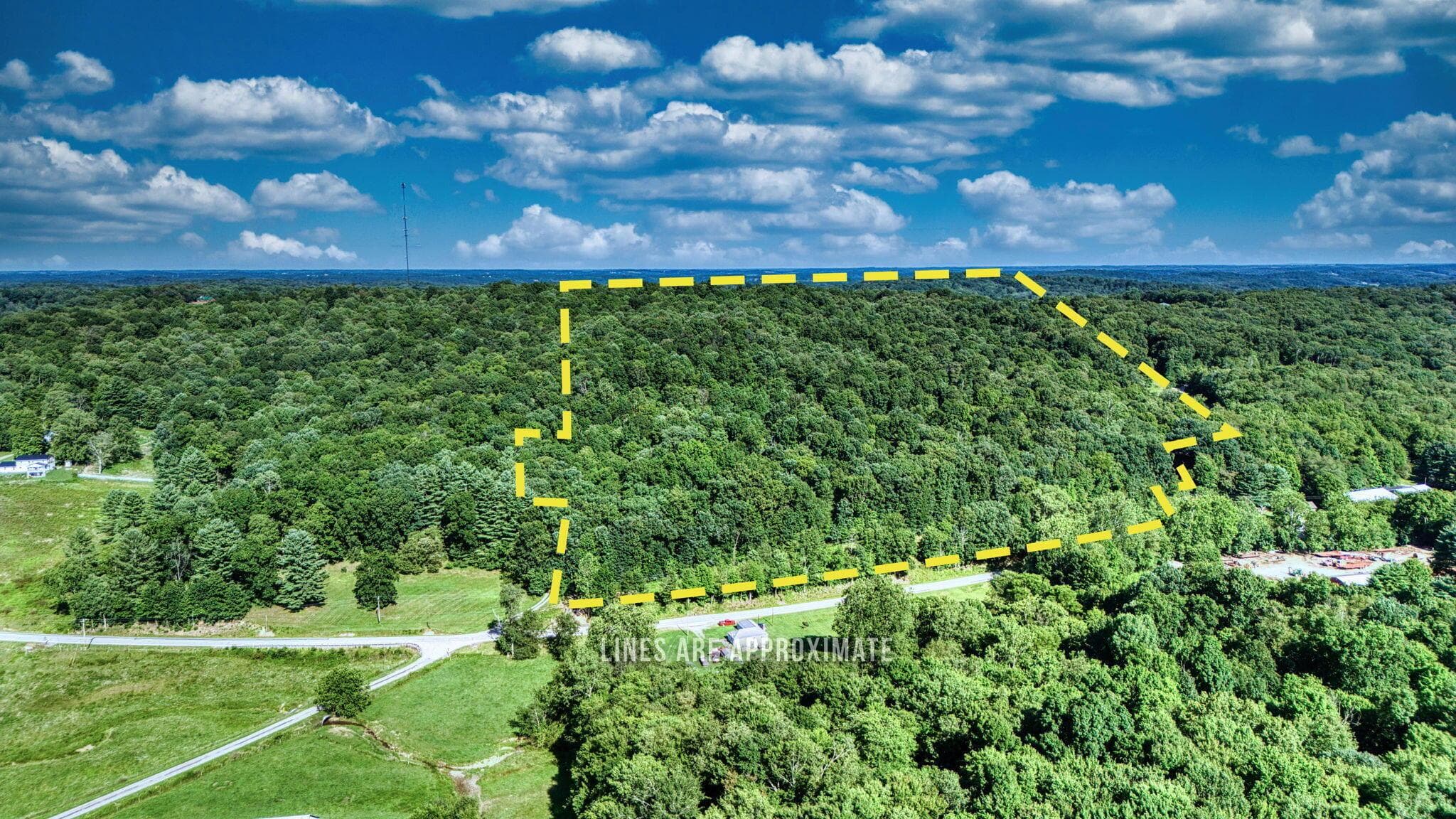 10592 Fallsburg Road NE, Frazeysburg, OH 43822
