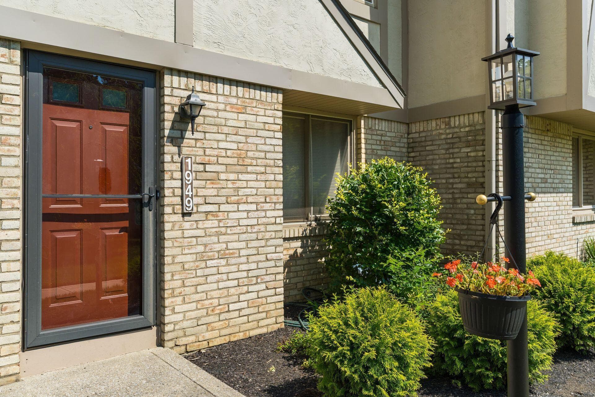 1949 Rockdale Drive #32, Columbus, OH 43229