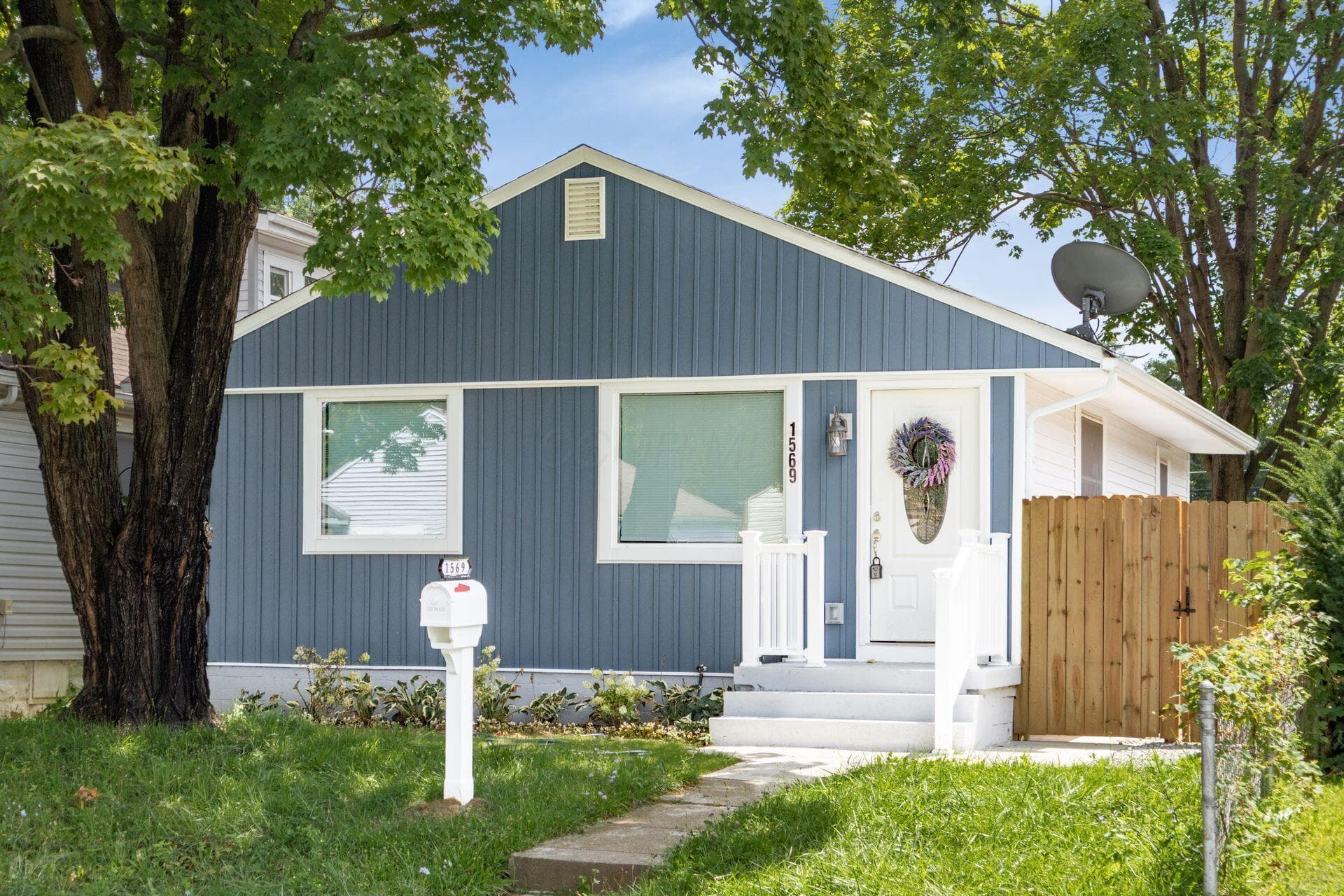 1569 E Blake Avenue, Columbus, OH 43211