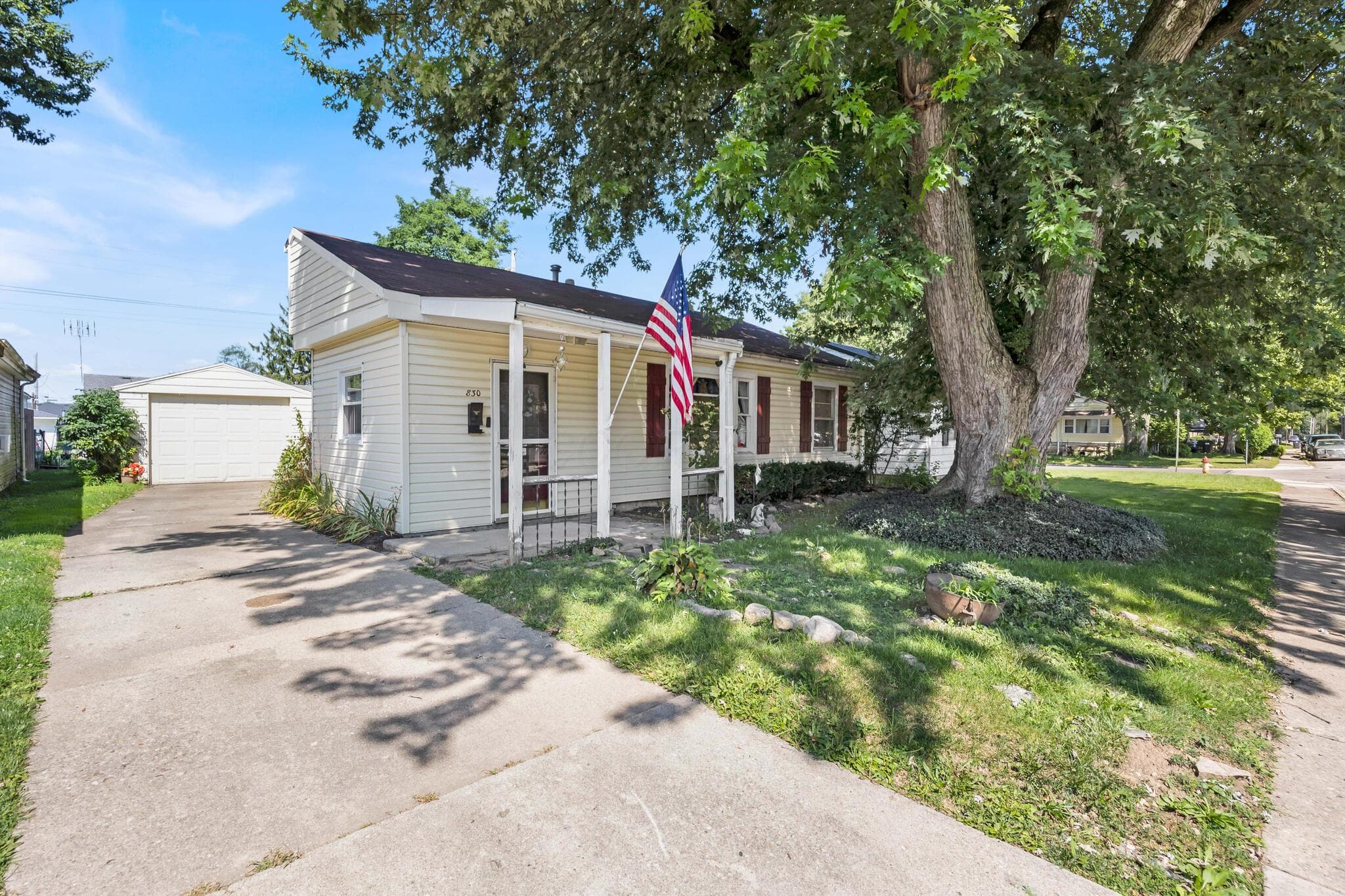 830 S Walnut Street, Urbana, OH 43078