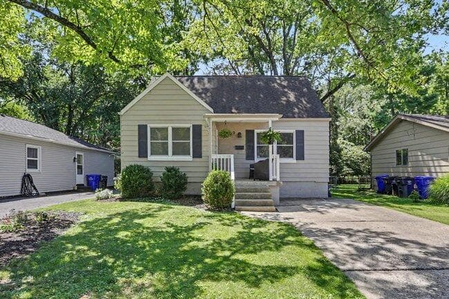 349 W Kanawha Avenue, Columbus, OH 43214