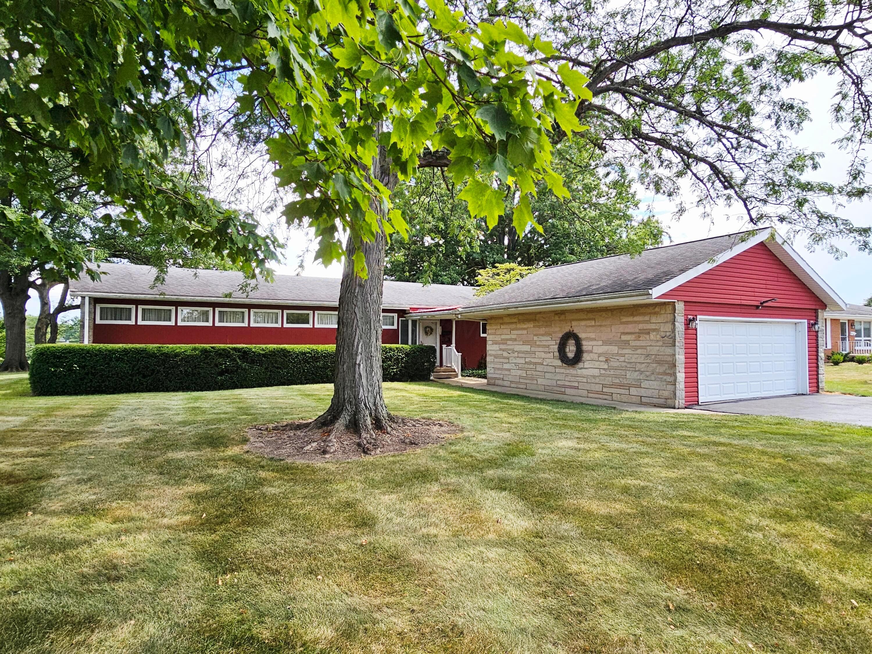 109 River Road, Washington Court House, OH 43160