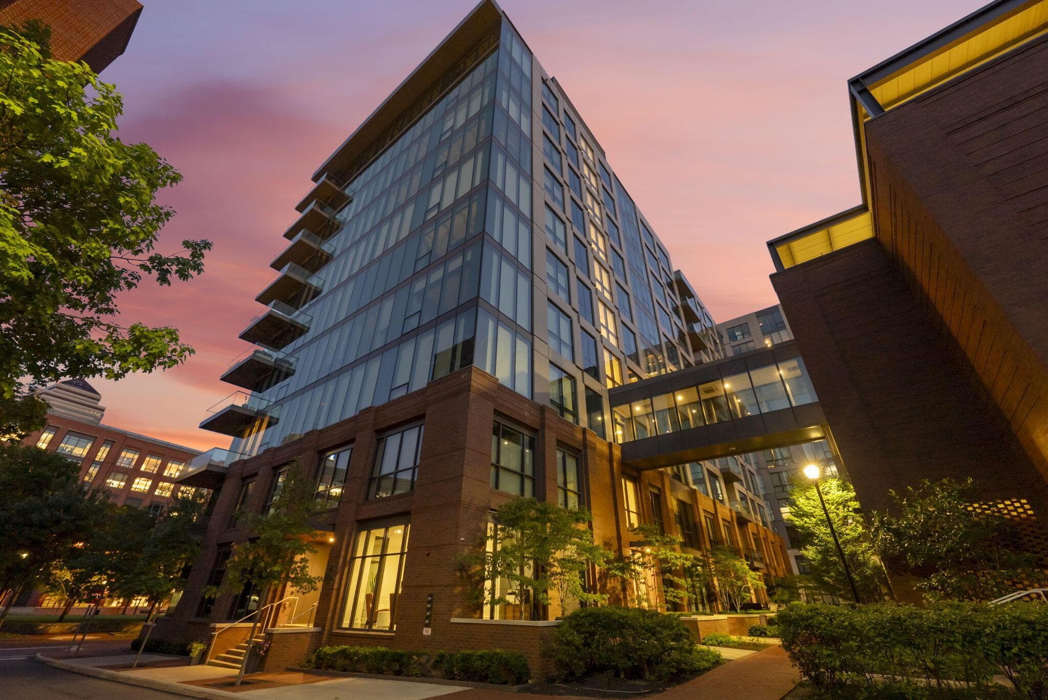 225 John H Mcconnell Boulevard #705, Columbus, OH 43215