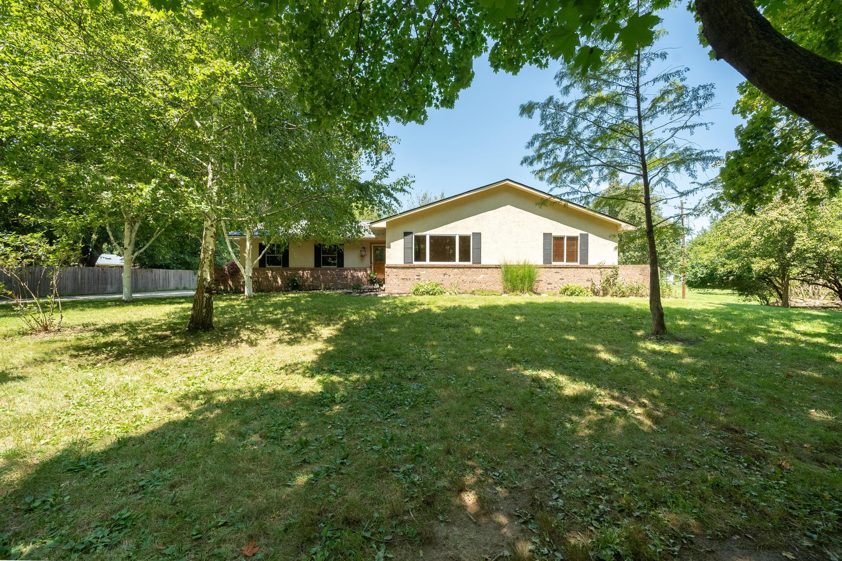 4880 Hayden Run Road, Columbus, OH 43221