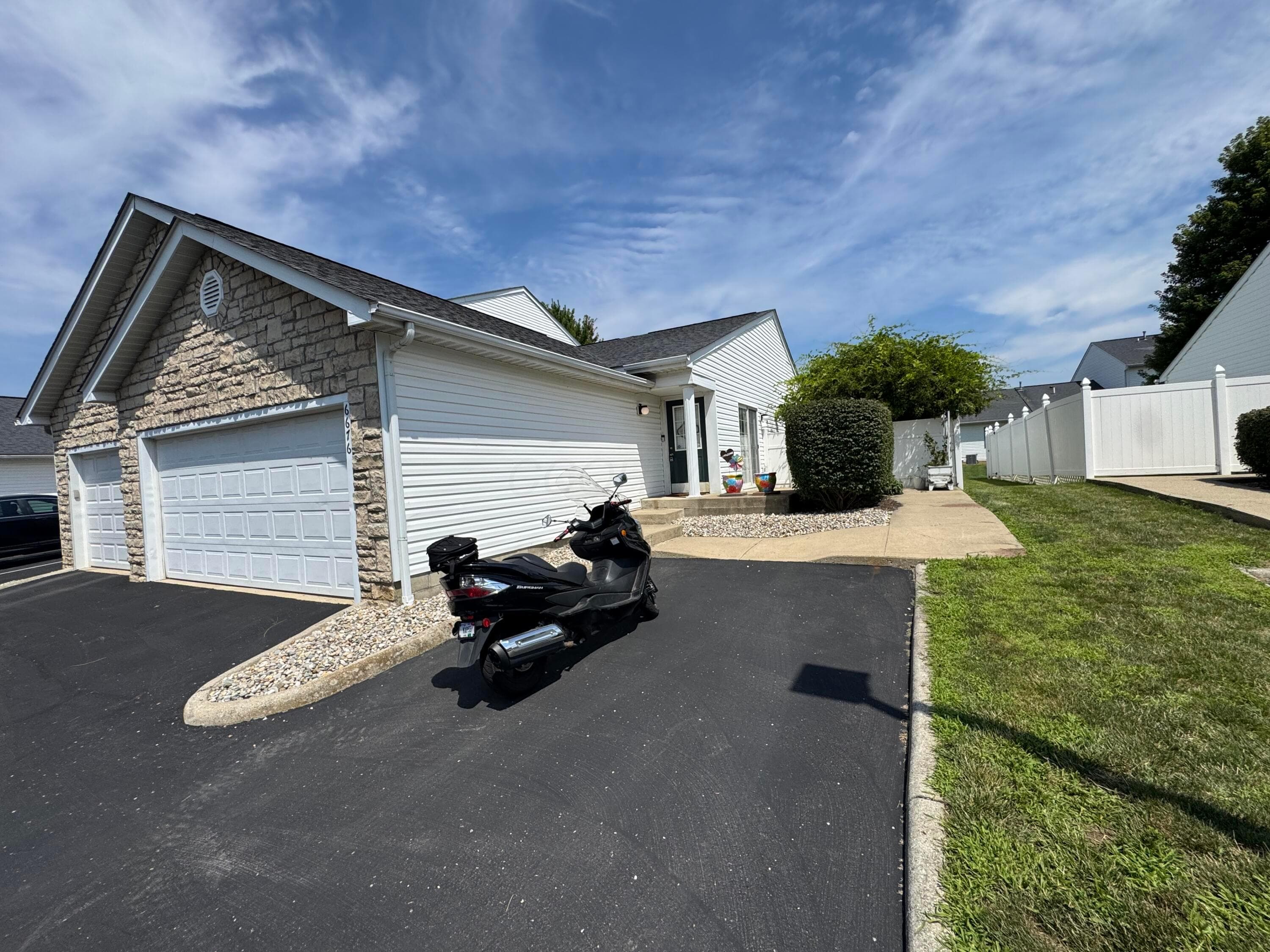 6676 Lagrange Drive #46E, Canal Winchester, OH 43110