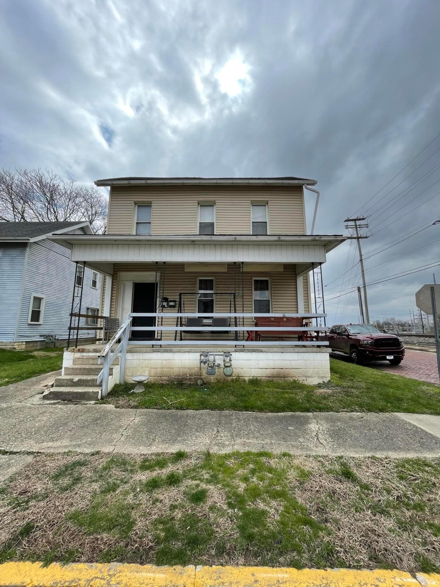 215 W Mound Street, Circleville, OH 43113