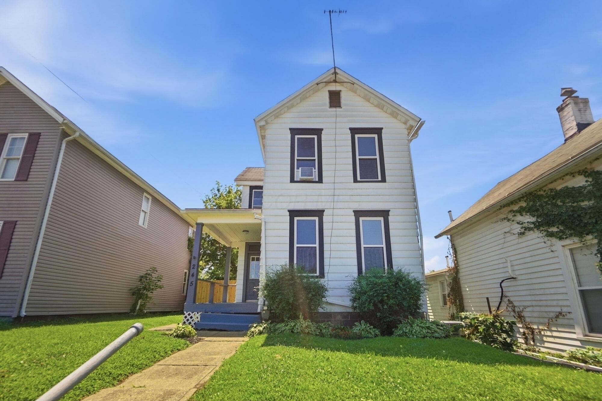 245 Jefferson Street, Newark, OH 43055