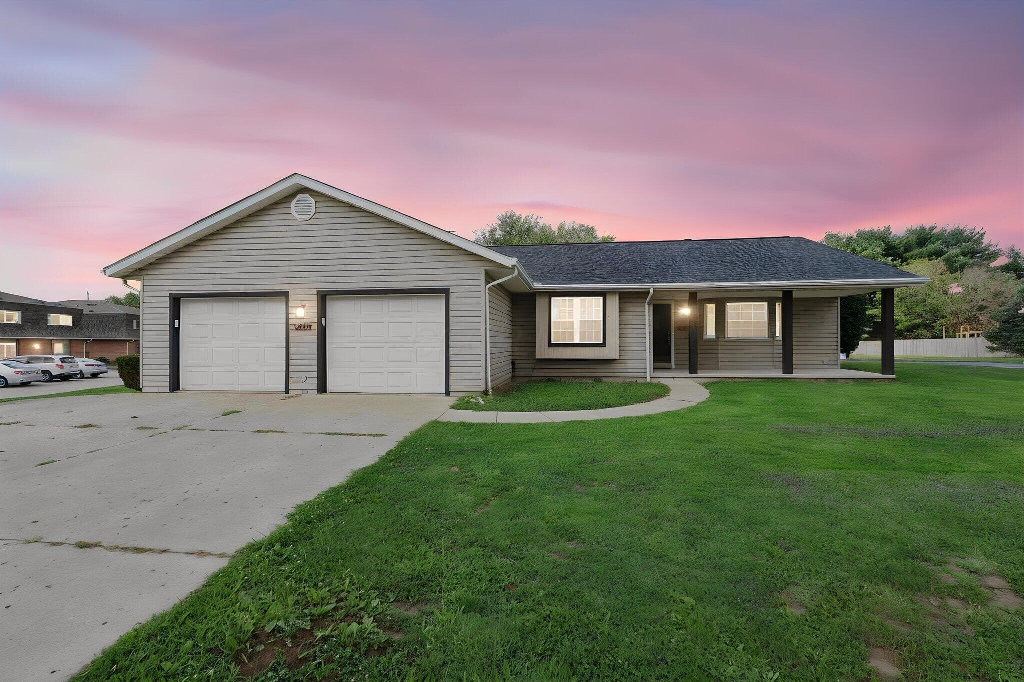 1607 Doaks Lane, Zanesville, OH 43701