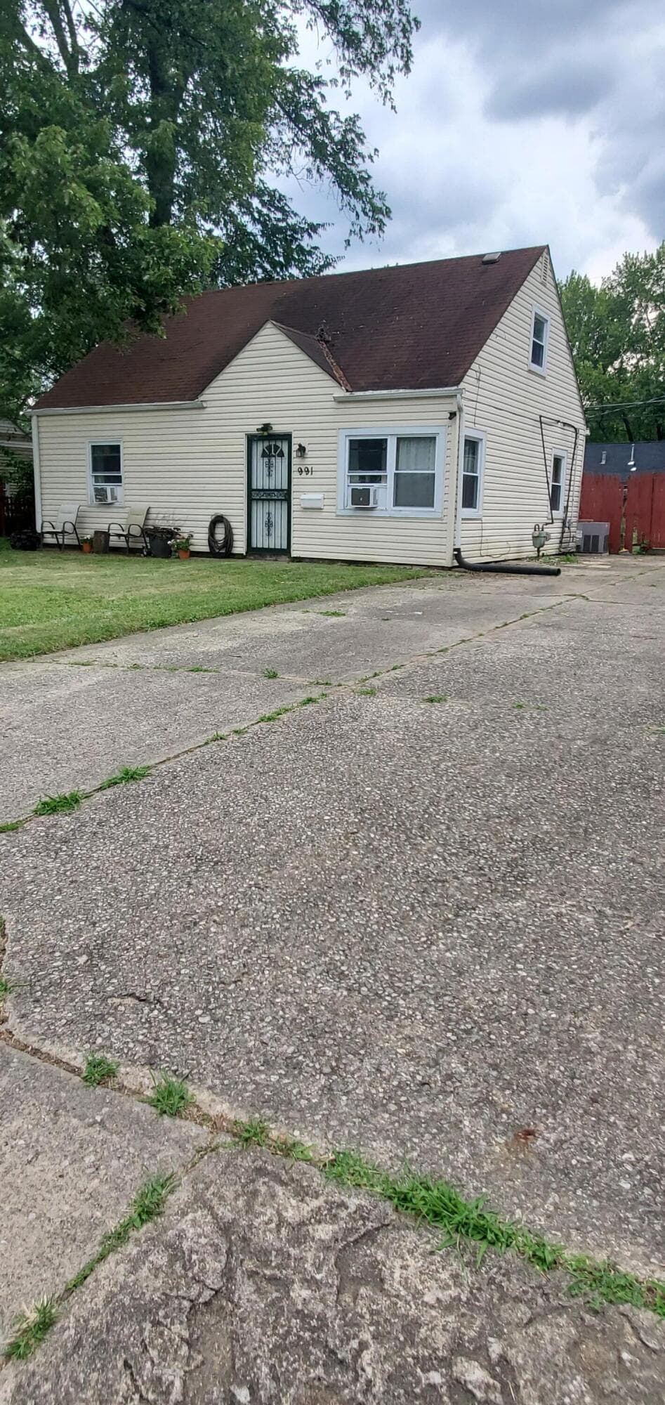 991 Dimson Drive E, Columbus, OH 43213