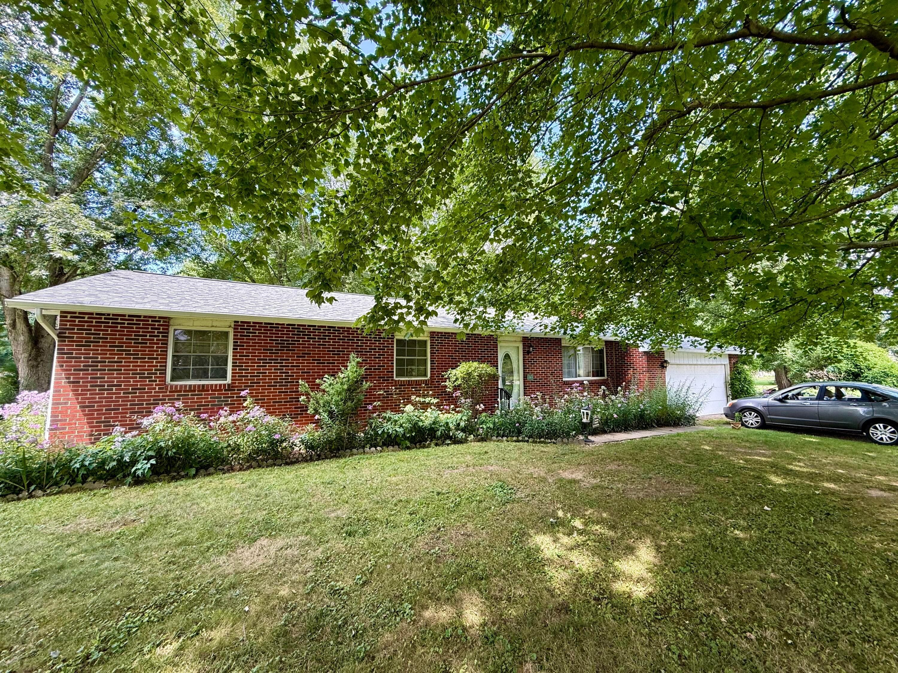 7701 Witherspoon Drive NE, Baltimore, OH 43105