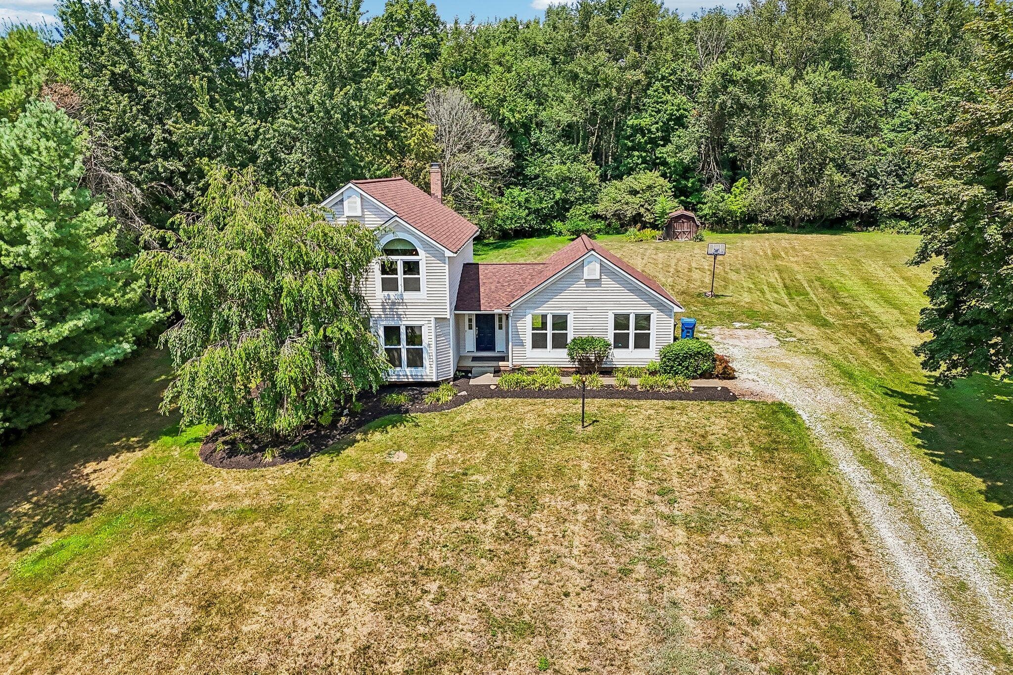 941 Karla Drive, Clinton, OH 44216