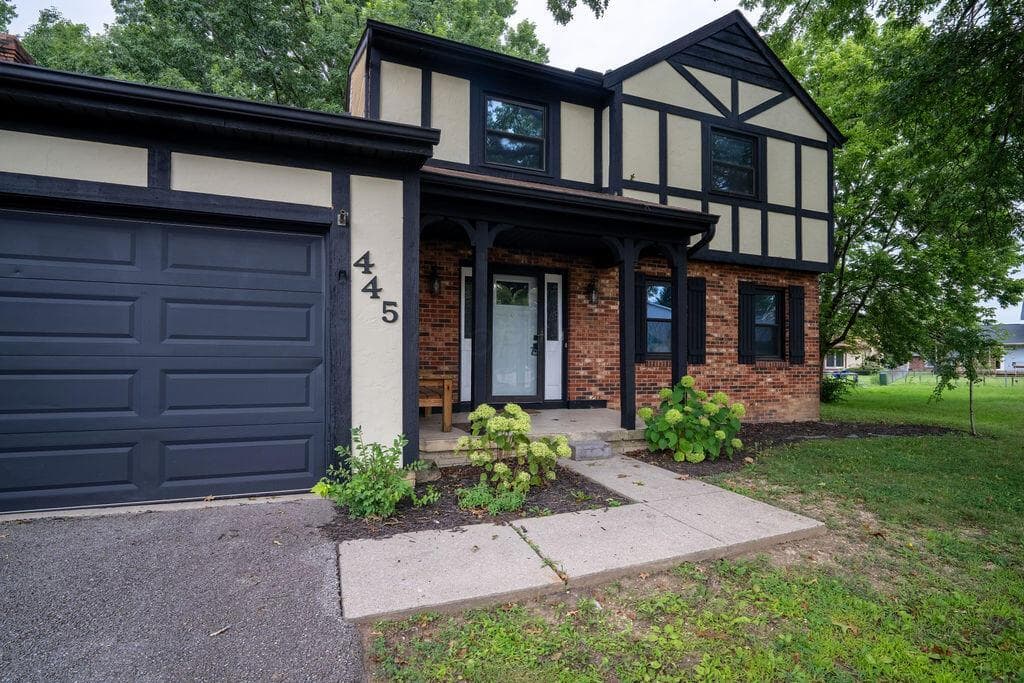 445 Hawthorne Place, Reynoldsburg, OH 43068