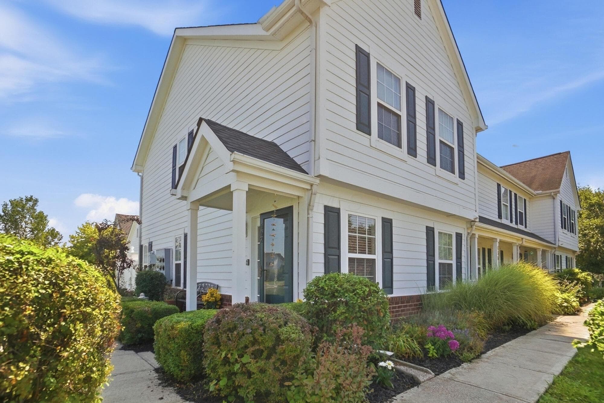662 Lakeview Drive S #27, Grove City, OH 43123