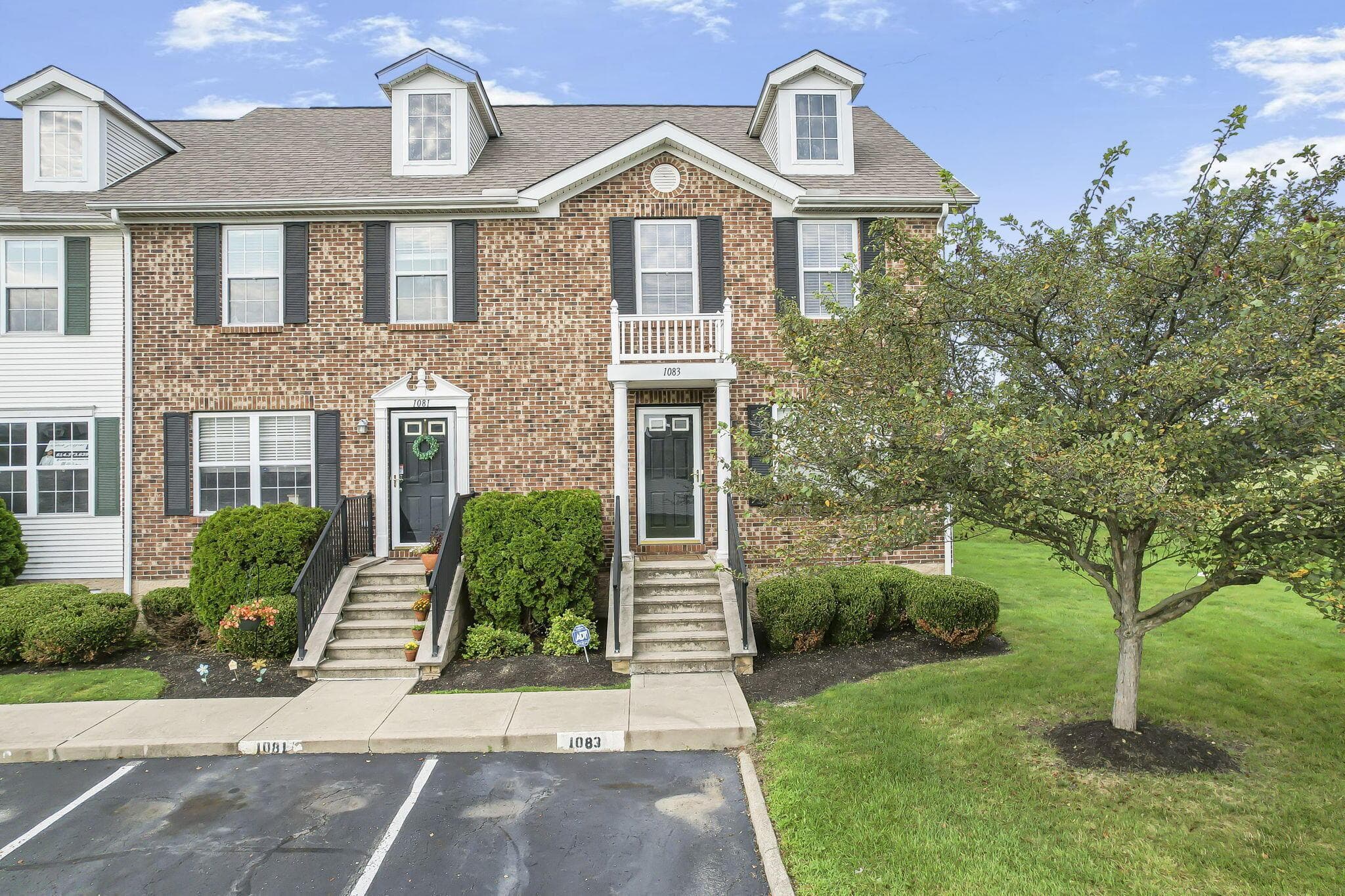 1083 Shady Lake Drive, Columbus, OH 43228