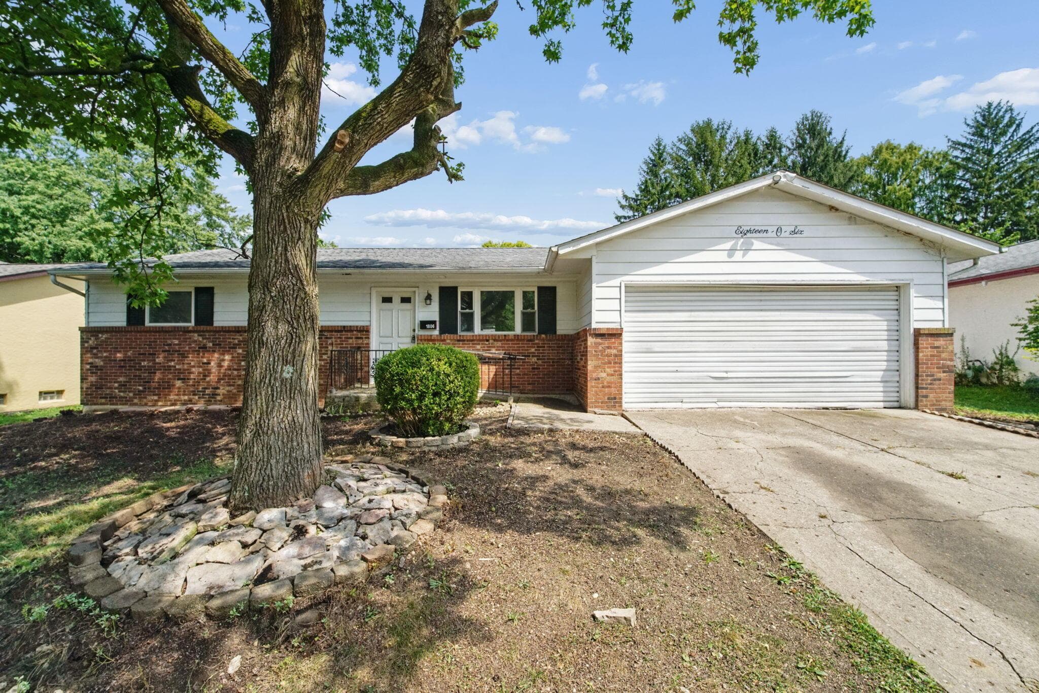 1806 Balsamridge Road, Columbus, OH 43229