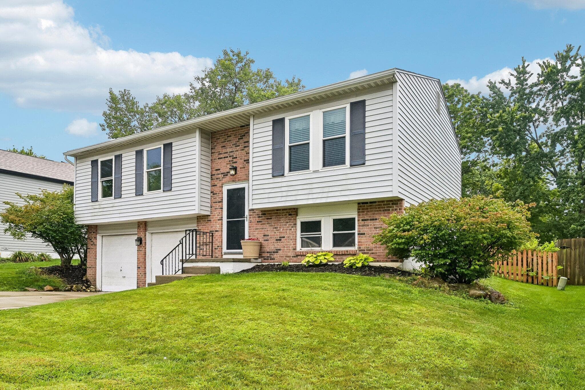 5383 Thornburg Court, Columbus, OH 43230