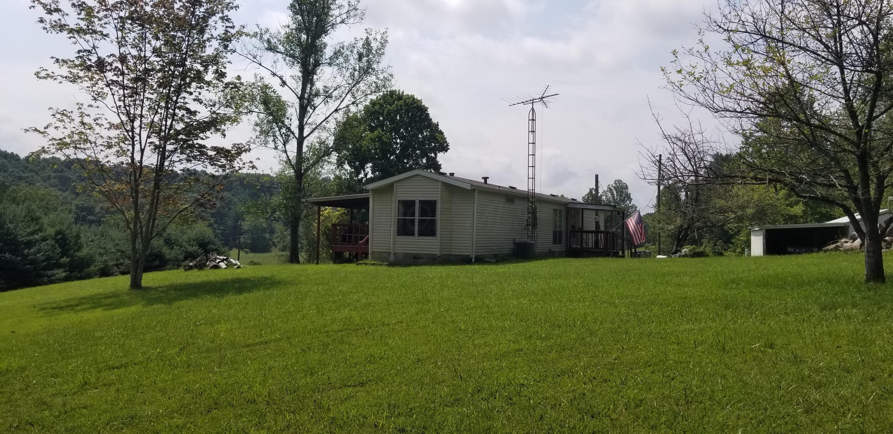 33299 Barker Road, Logan, OH 43138