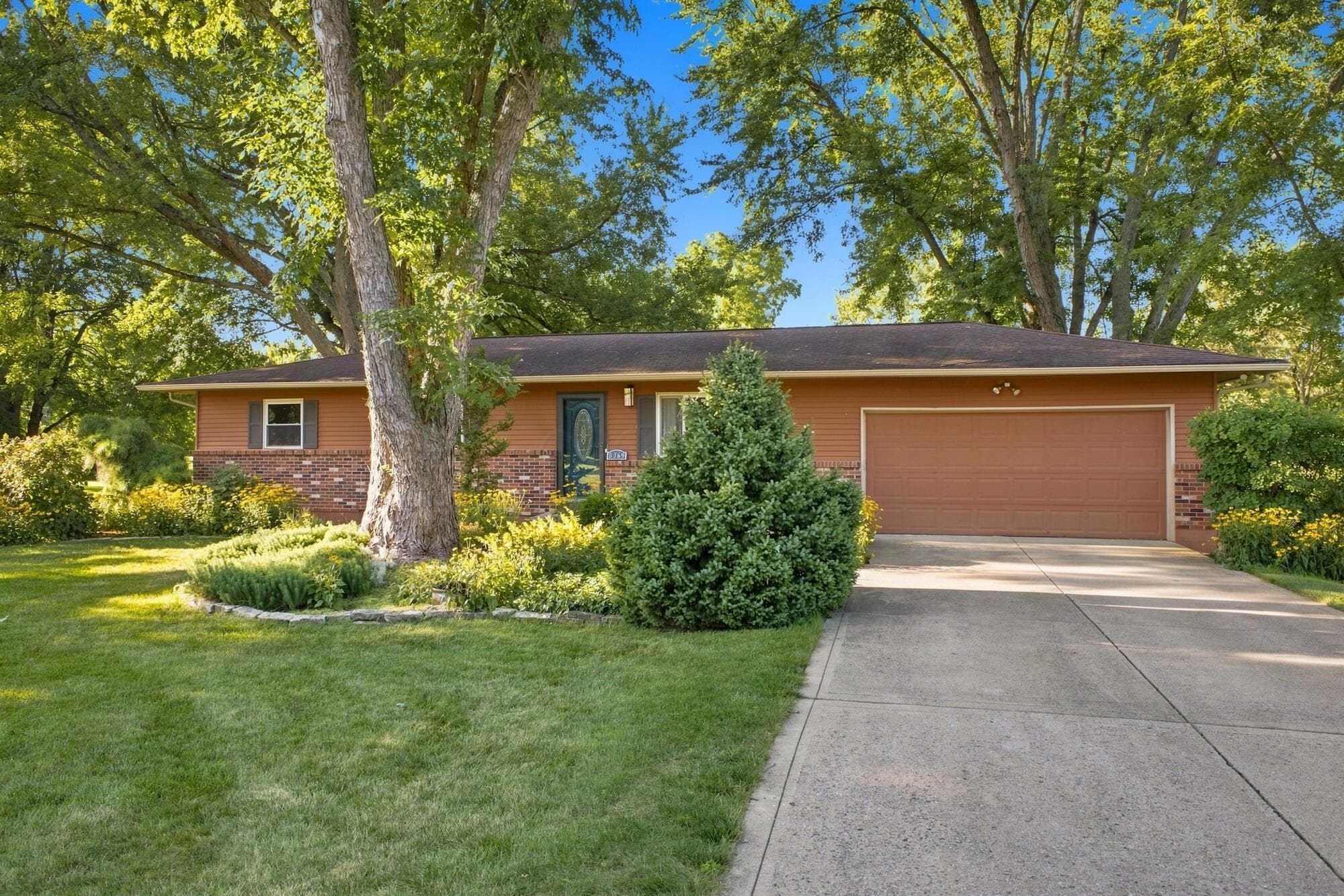 8369 Walnut Avenue, Galena, OH 43021