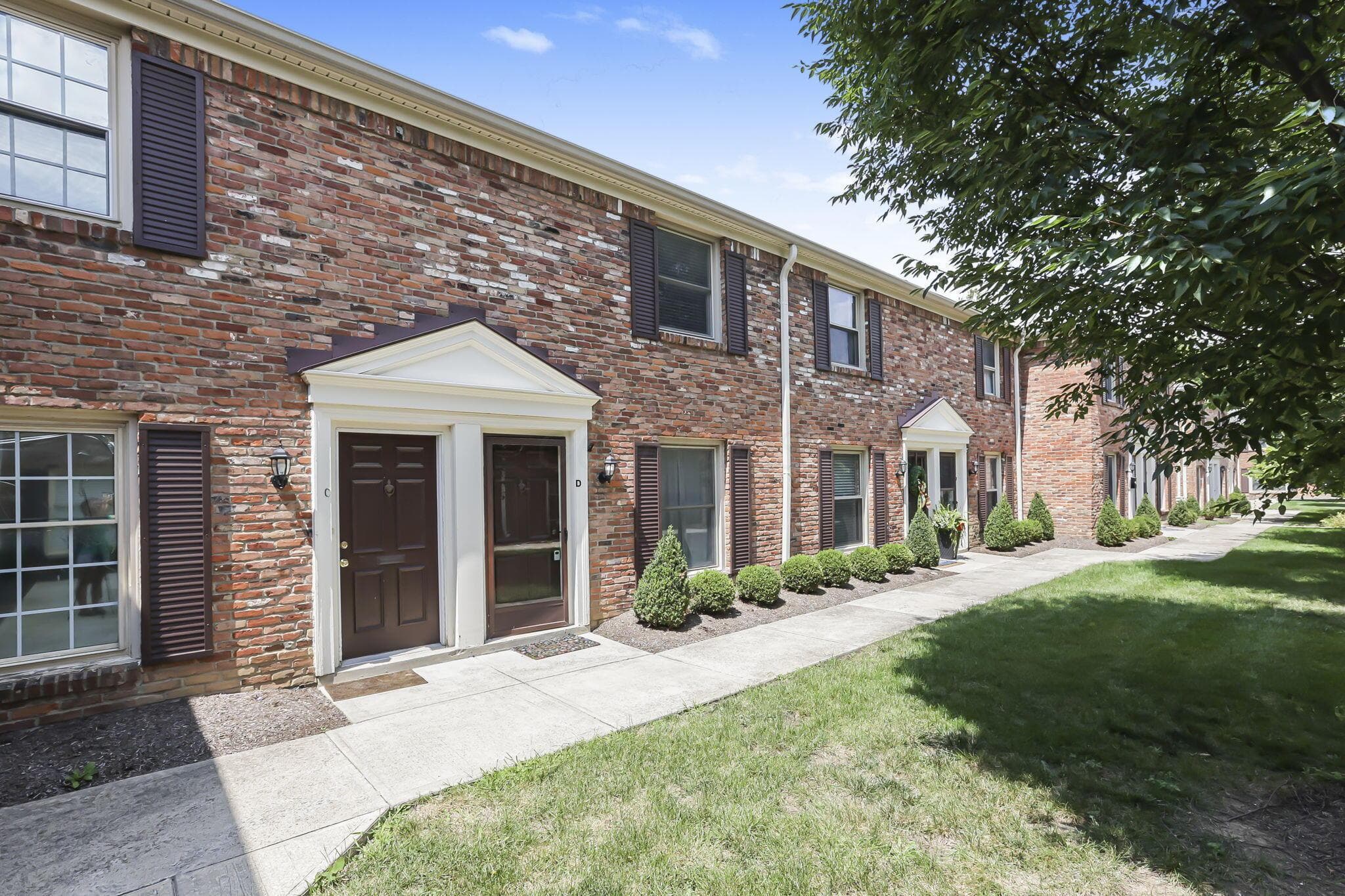 952 Chatham Lane #D, Columbus, OH 43221