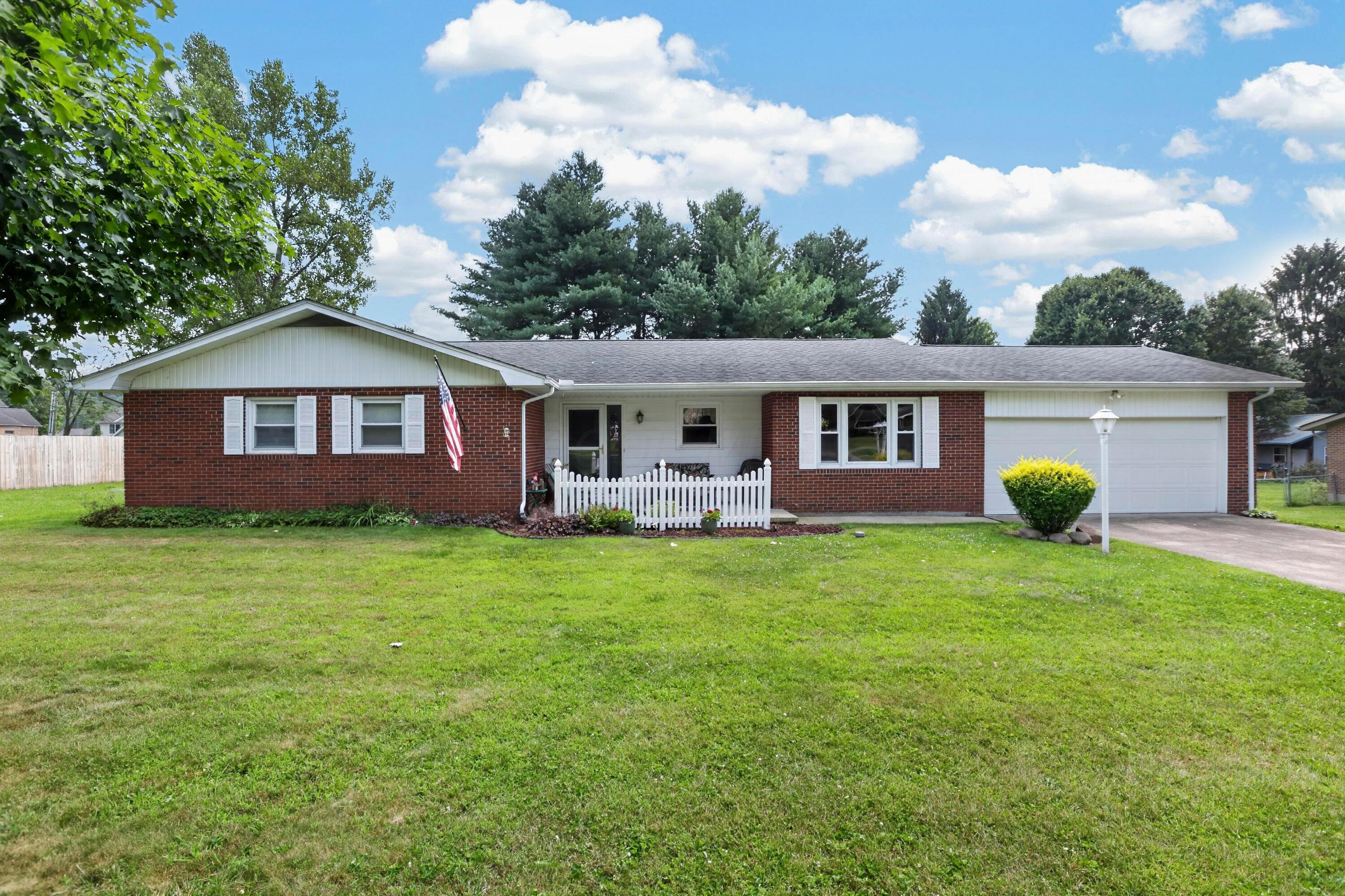 743 Carpico Drive NE, Lancaster, OH 43130