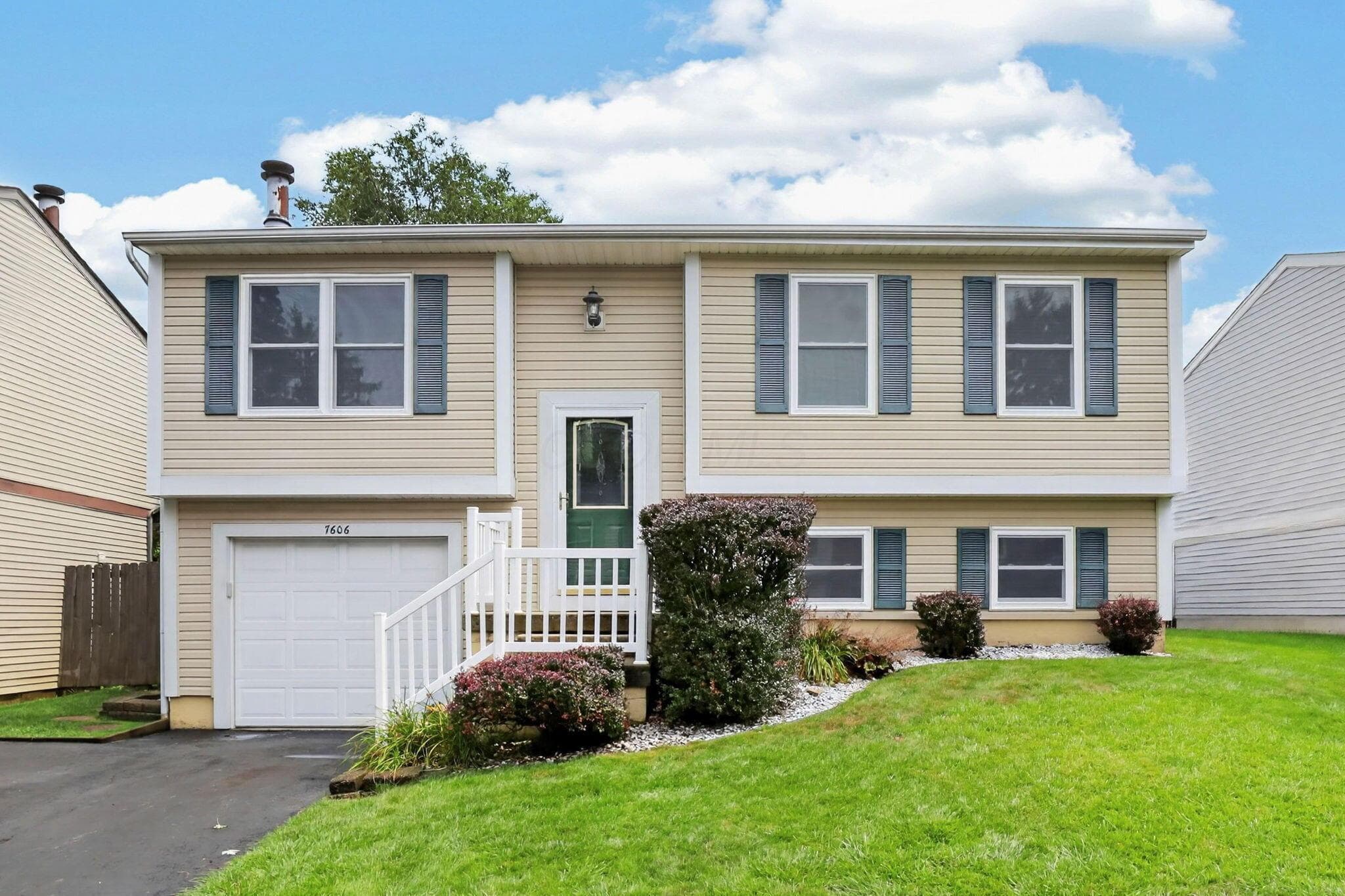 7606 Moorlane Drive #77, Worthington, OH 43085