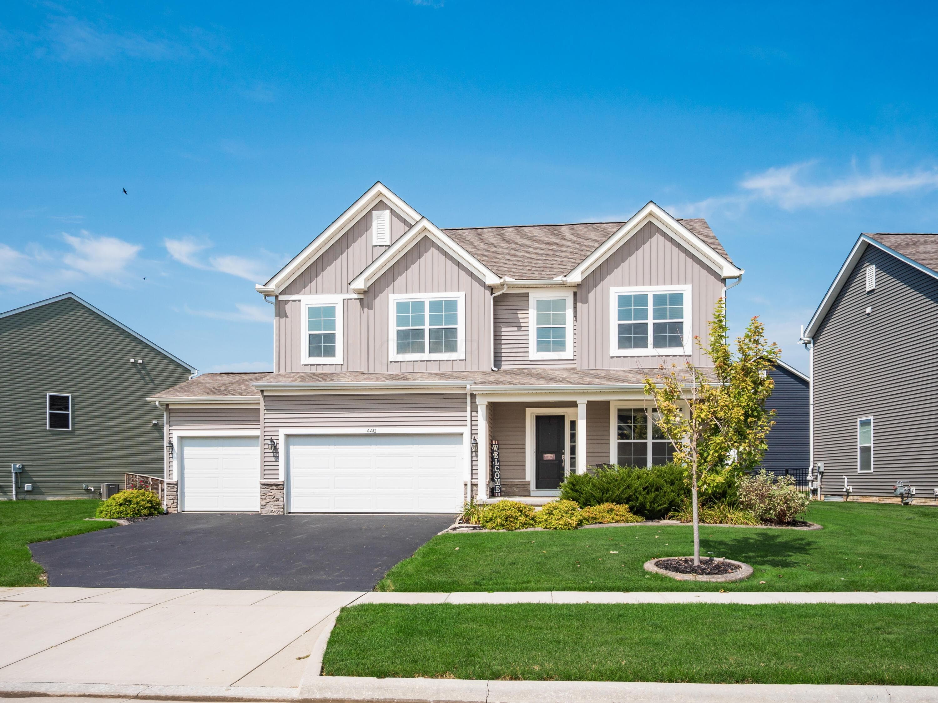 440 Oakland Hills Loop, Commercial Point, OH 43116