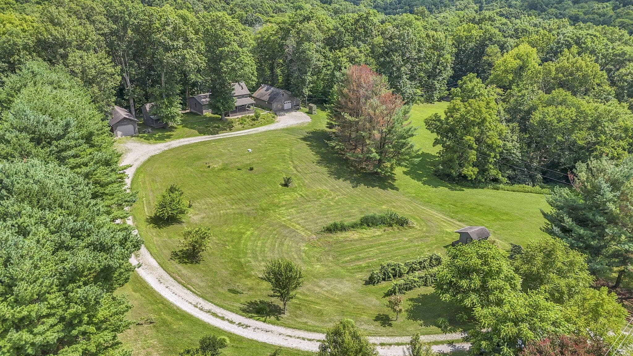 2161 Stacy Lane, Zanesville, OH 43701